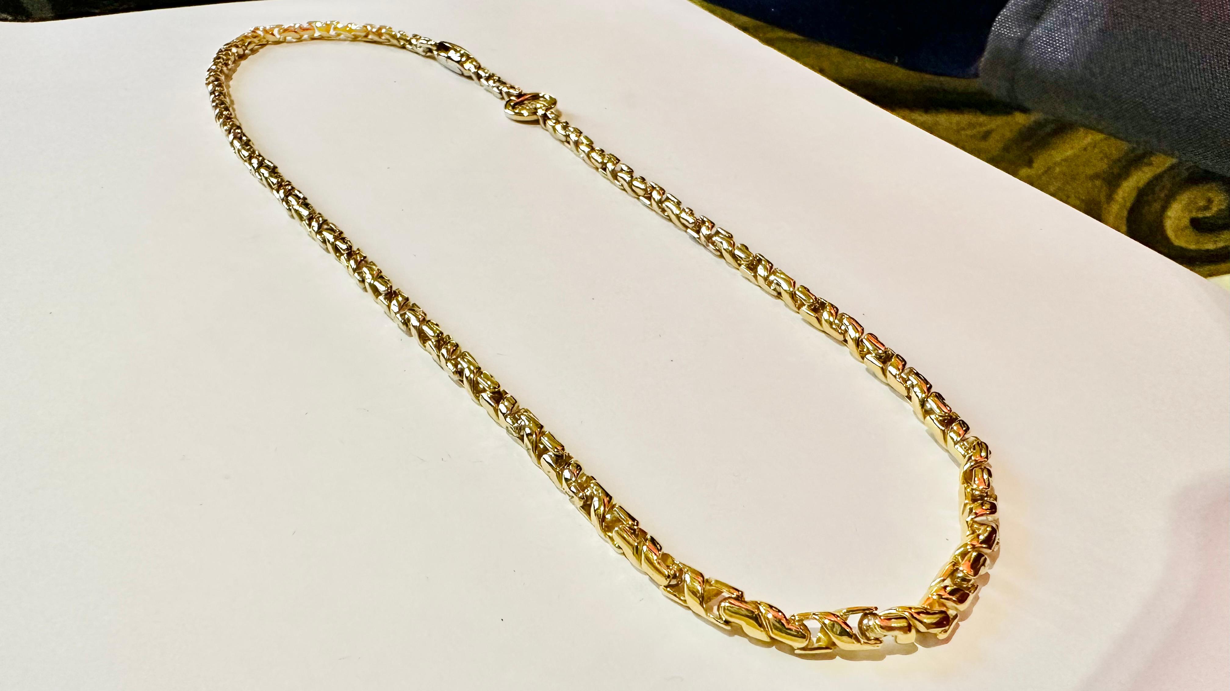 Baraka: Men's Necklace 18kt Yellow Gold - The Excellence of Italian Craftsmanship For Sale 2
