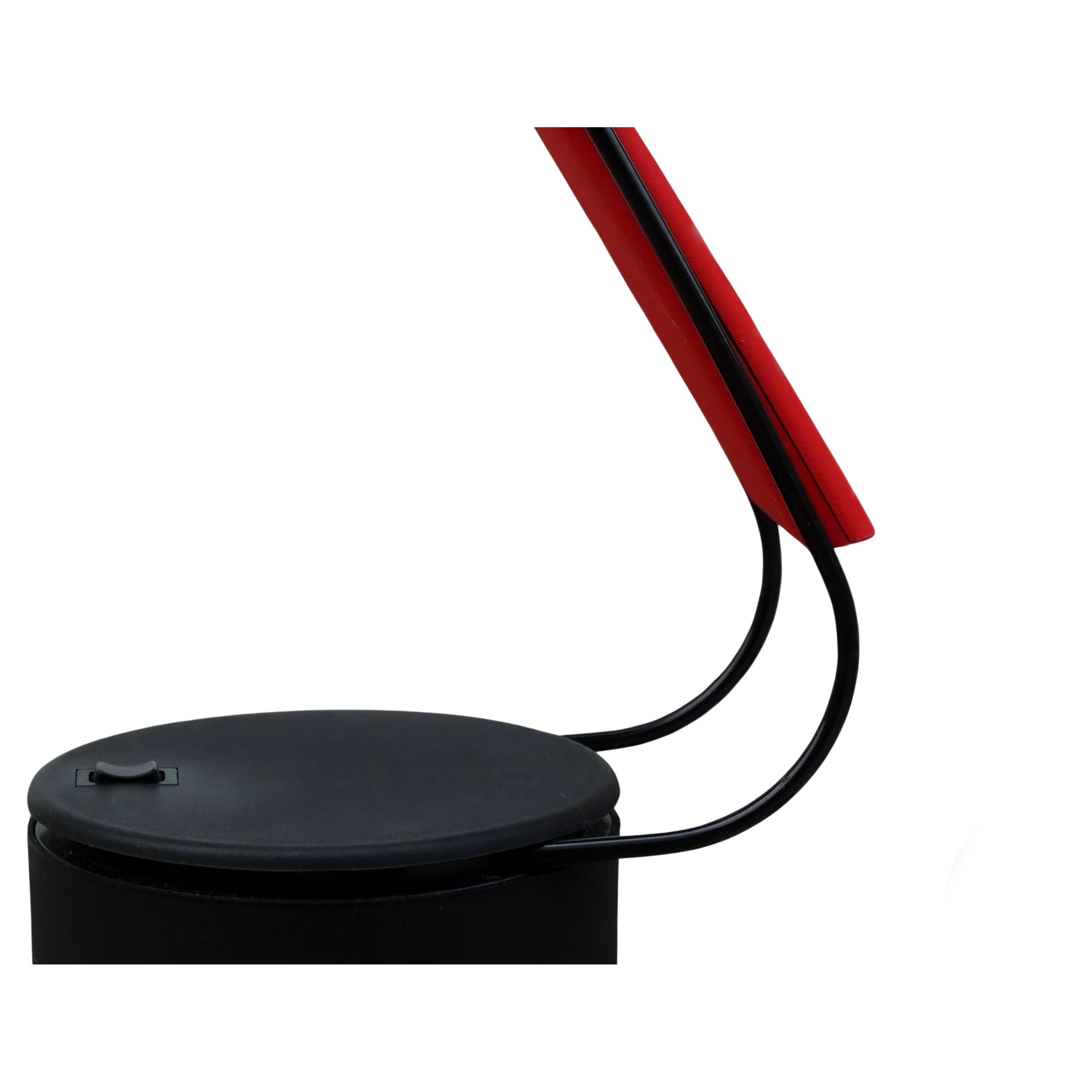 Mario Barbaglia and Marco Colombo design anni '80 produzione Paf Italia, lampada Dove in vendita 2