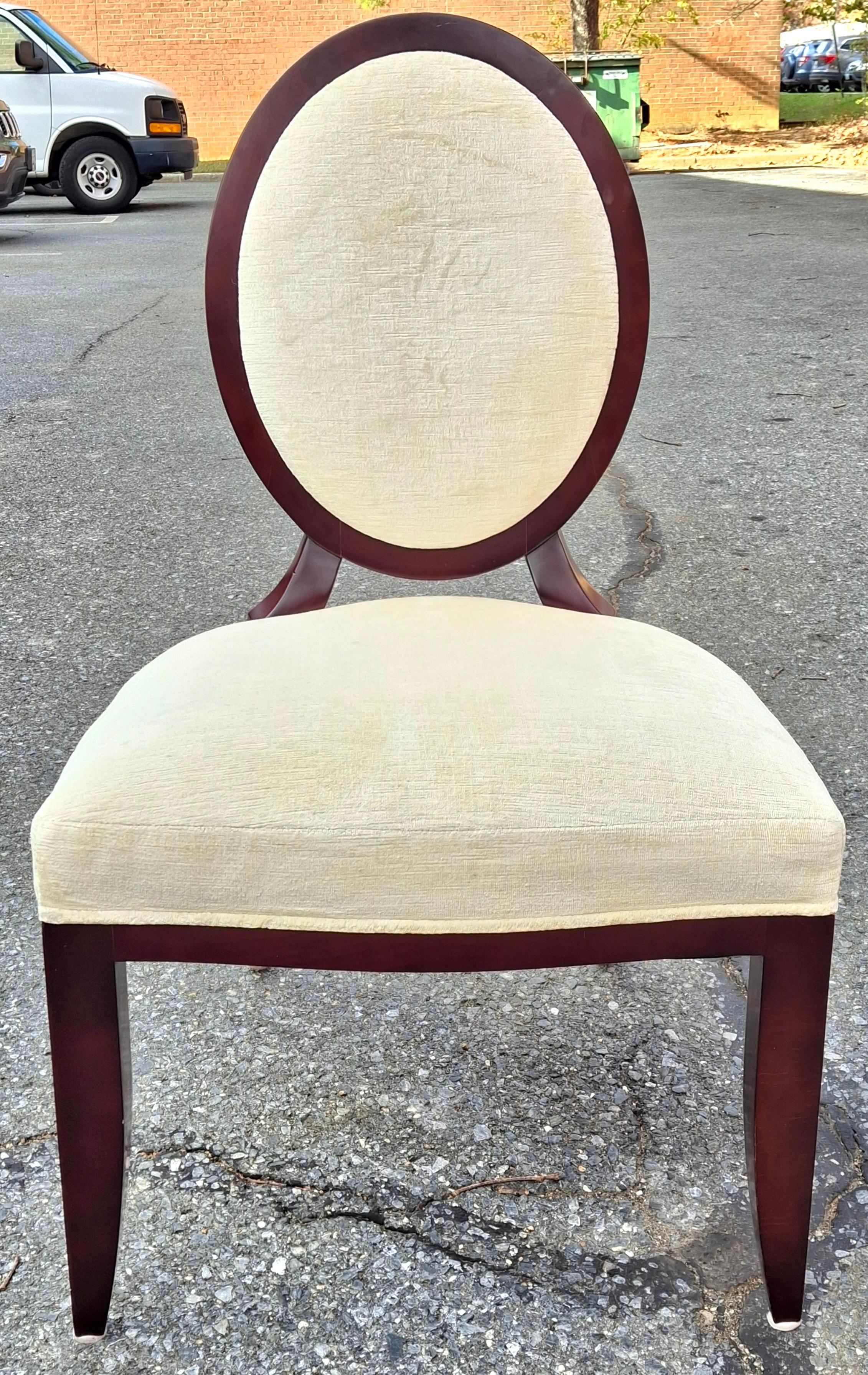 Collection Barry pour Baker Furniture Chaise d'appoint ovale à dossier en X pour salle à manger en vente 2