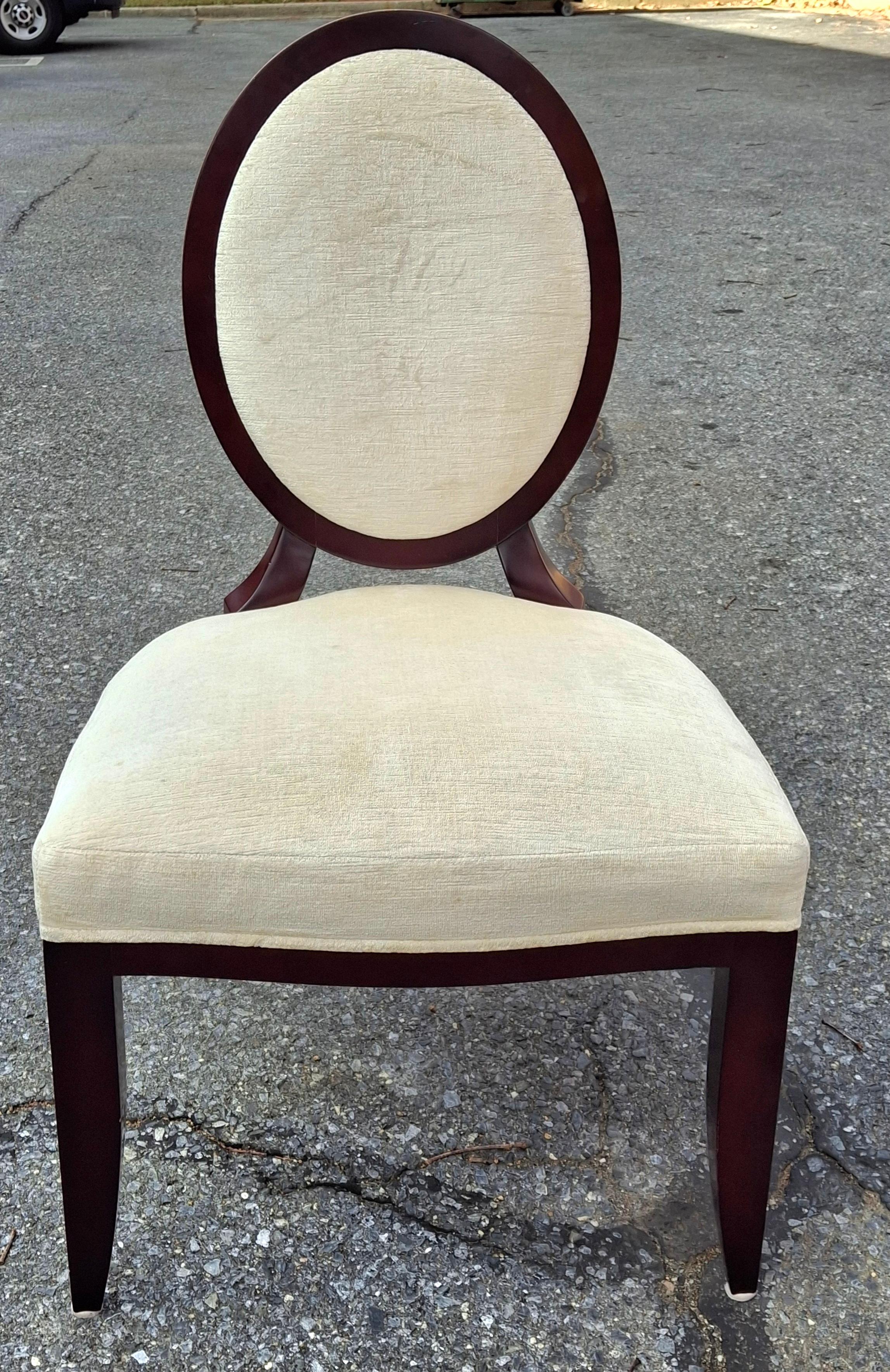 Collection Barry pour Baker Furniture Chaise d'appoint ovale à dossier en X pour salle à manger en vente 3