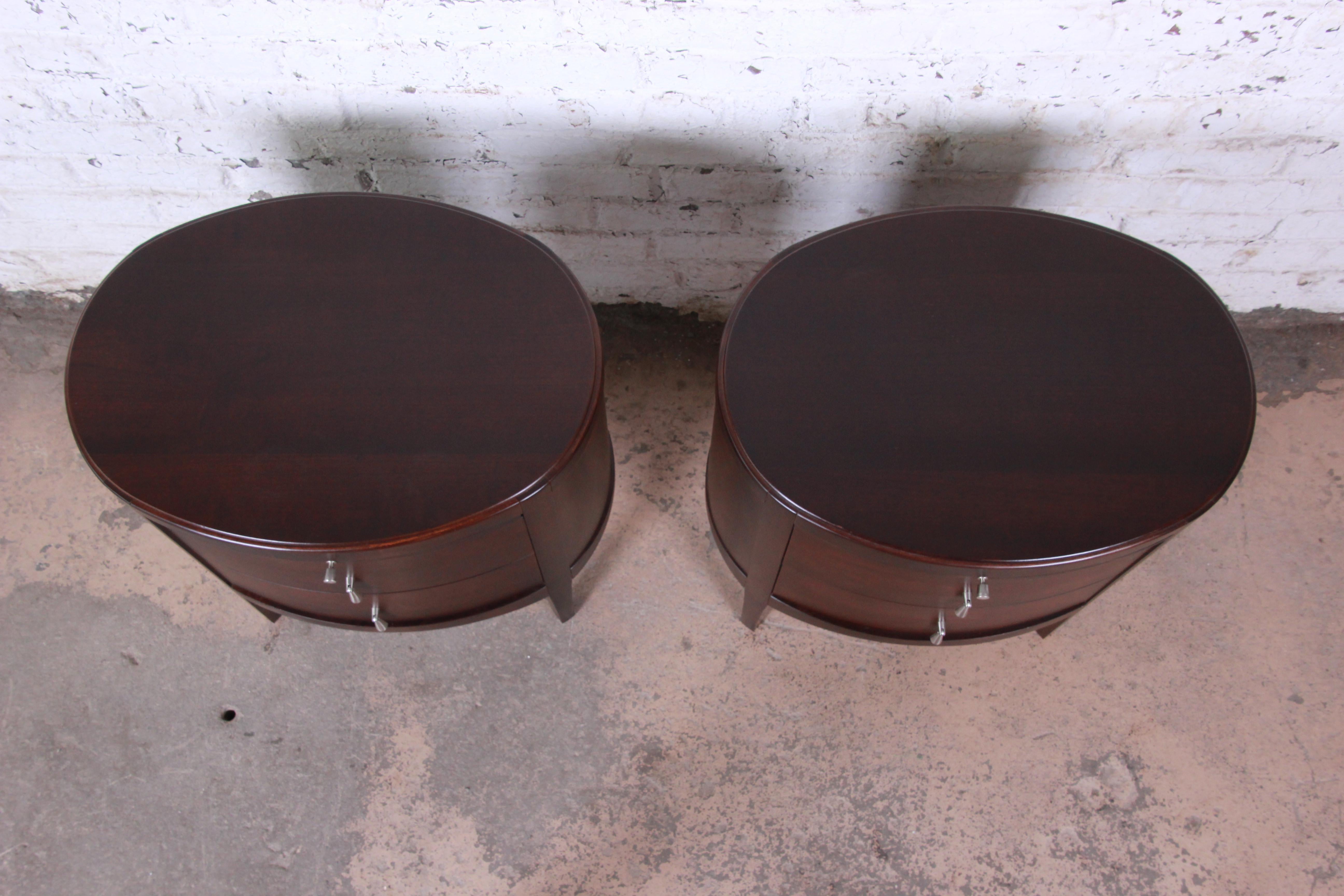 Barbara Barry Dark Mahogany Nightstands, Pair In Good Condition In South Bend, IN