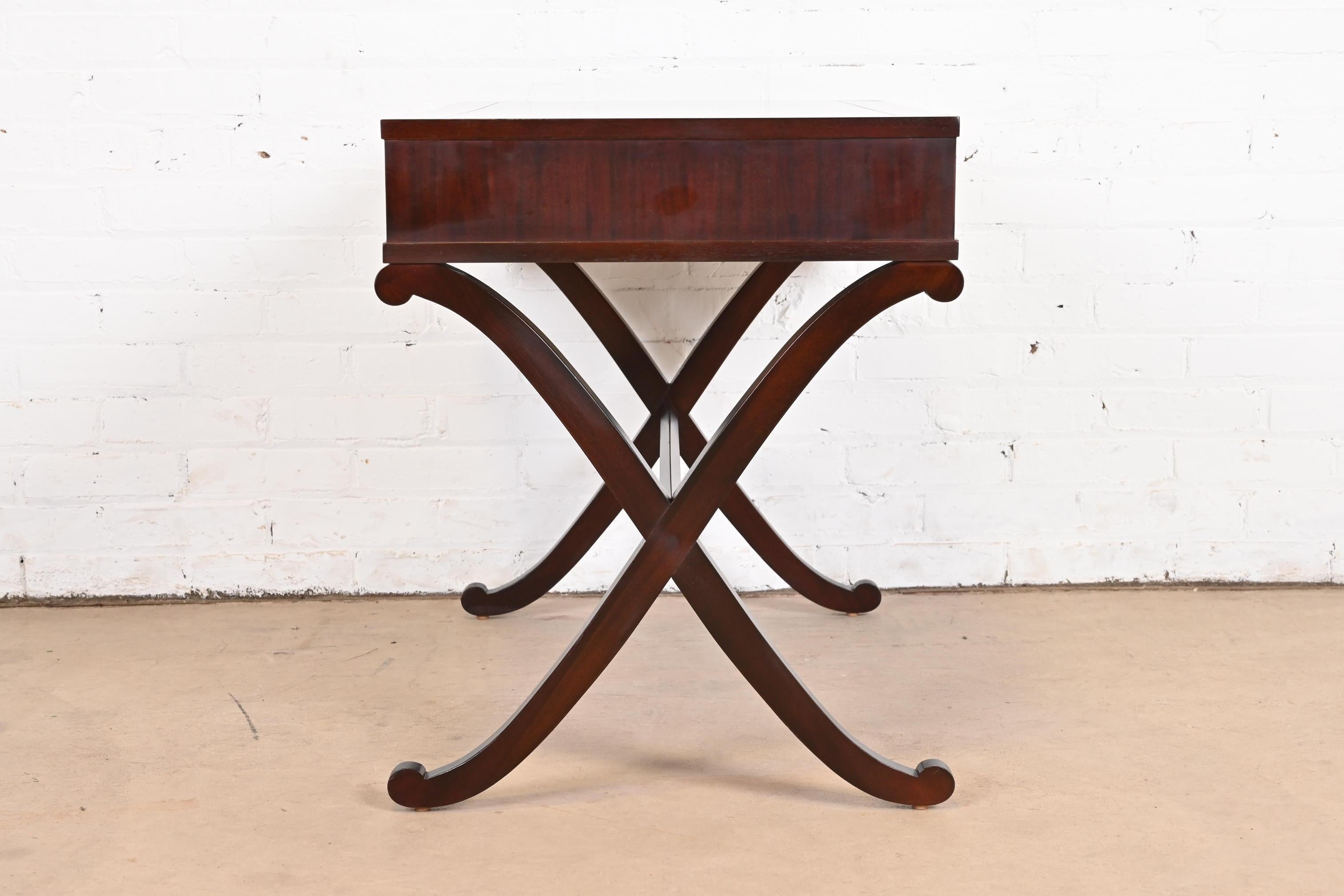 Barbara Barry for Baker Furniture Mahogany Tea Table or Console Table For Sale 4