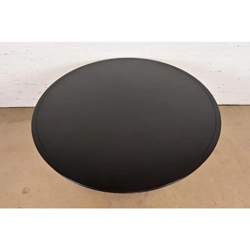 Acajou Barbara Barry for Baker Furniture Table de salle à manger Art déco moderne, nouvellement repeinte en vente