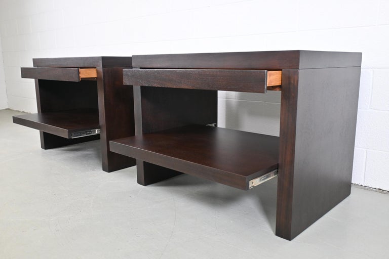 Barbara Barry for Baker Furniture Modern Nightstands, a Pair For Sale 2