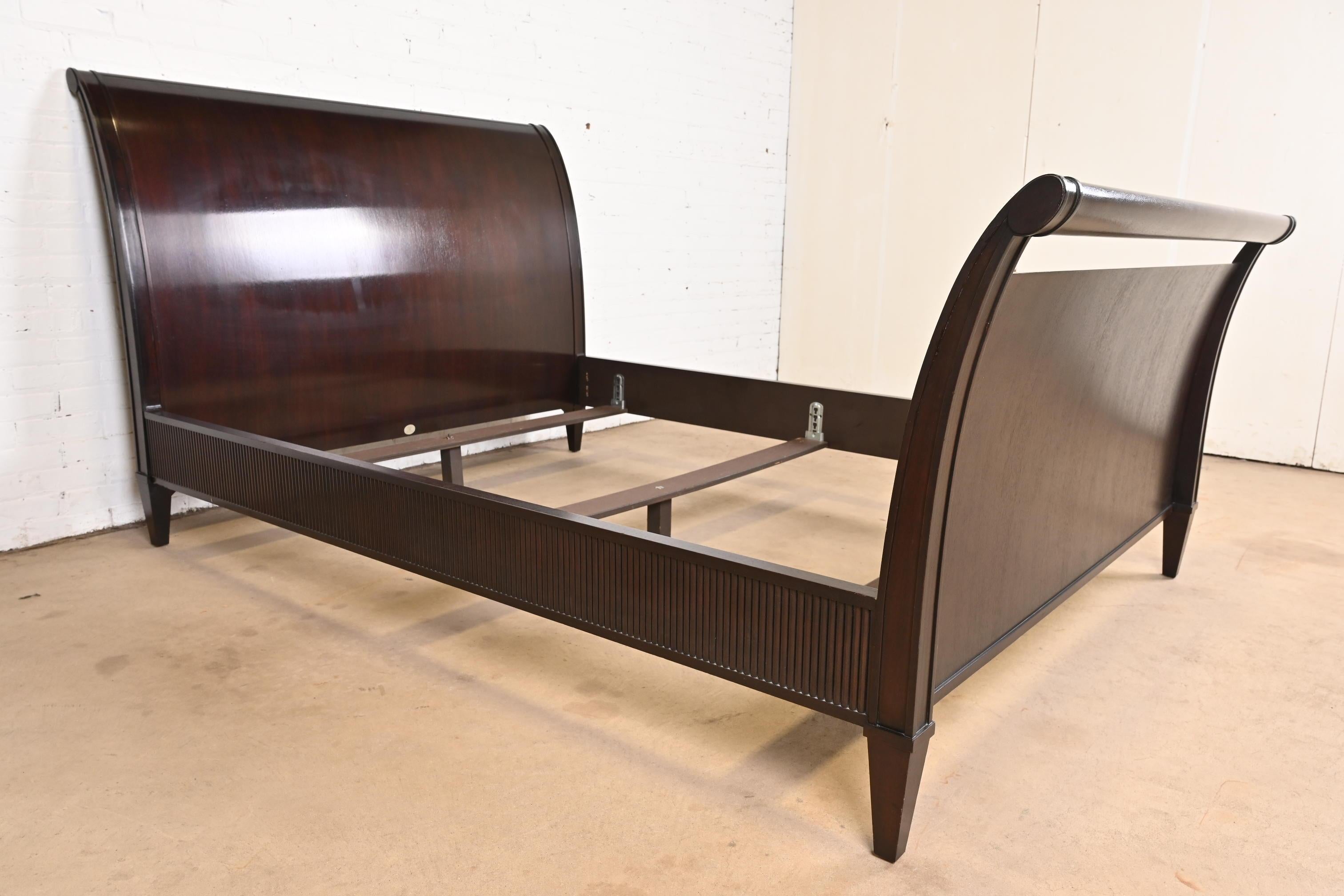 20th Century Barbara Barry for Baker Furniture Modern Regency Mahogany Queen Size Sleigh Bed For Sale