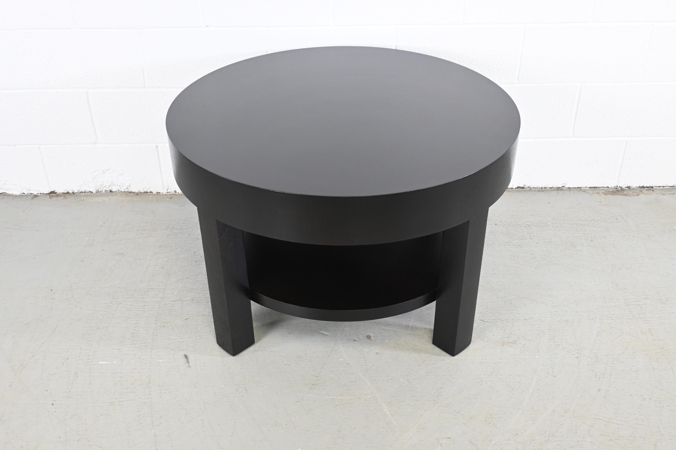 Barbara Barry for Baker Furniture Round Oak Coffee Table in Onyx

Baker Furniture, USA, 2000s

36
