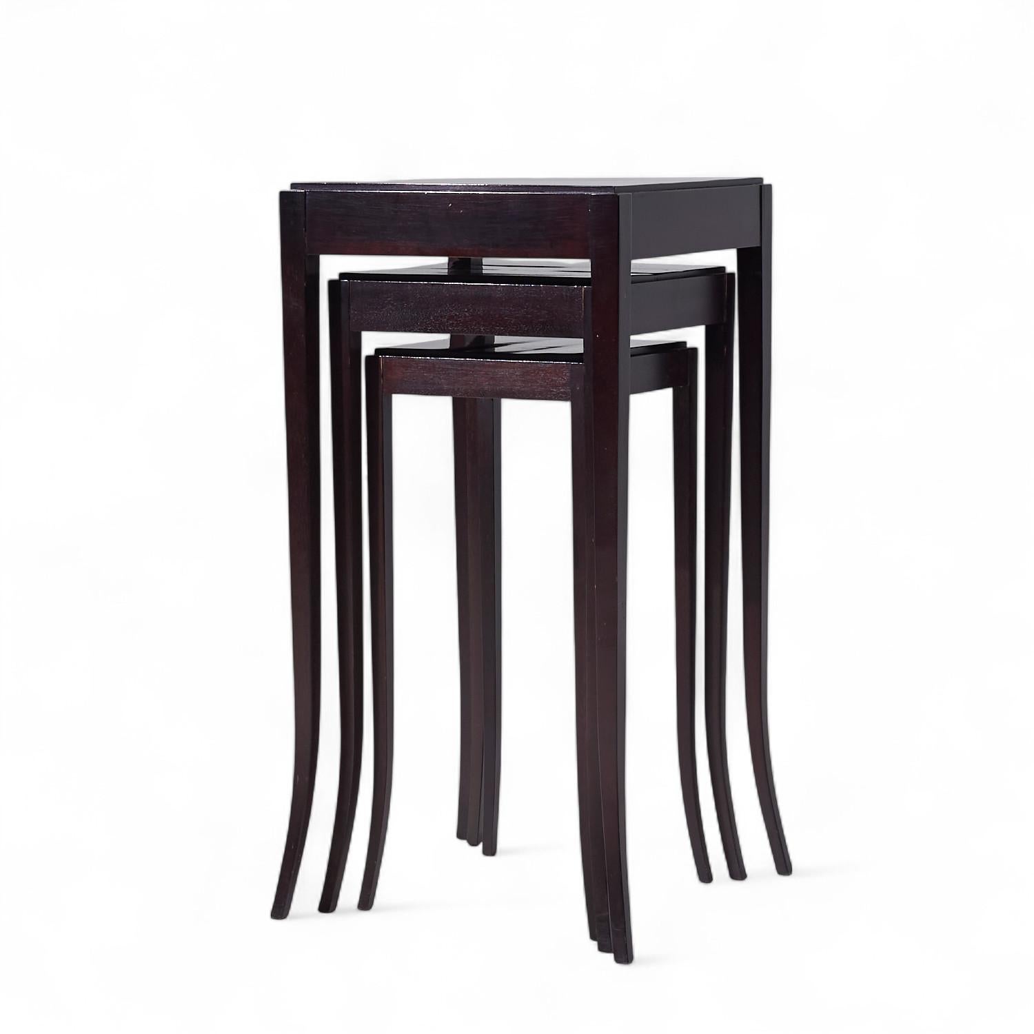 American Barbara Barry for Baker Mahogany Nesting Tables - Set of 3 For Sale