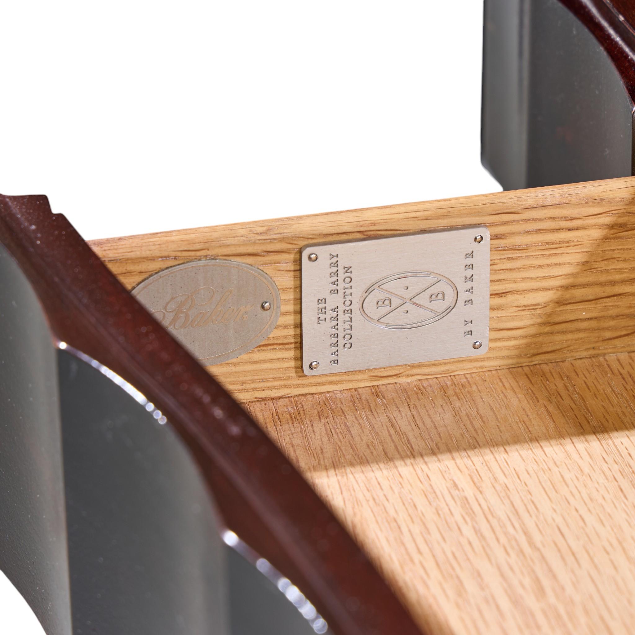 Barbara Barry für Baker Mahagoni-Schreibtisch im Angebot 3