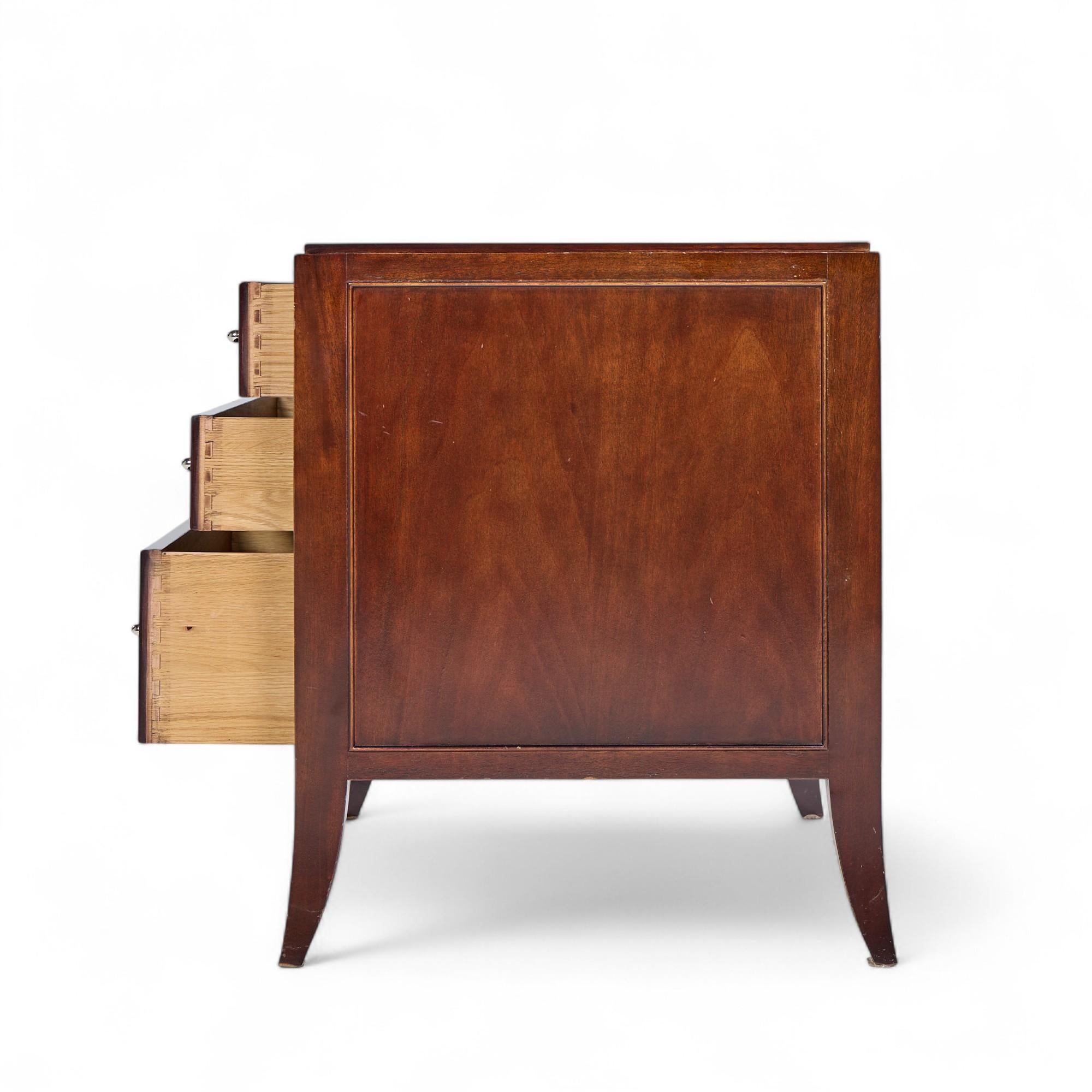 Barbara Barry for Baker Mahogany Commode Nightstand End Table - Pair In Good Condition For Sale In Franklin Park, IL