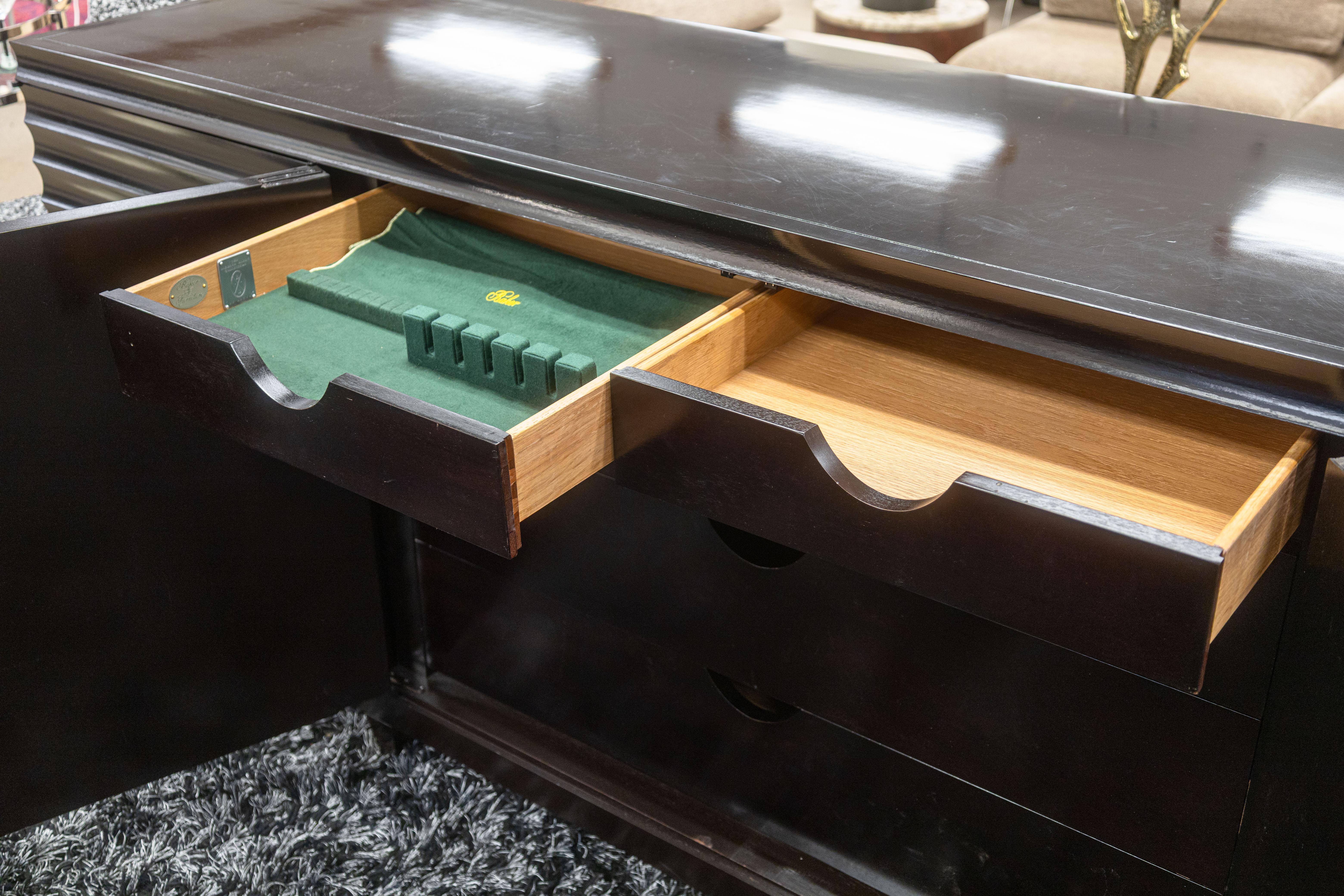 Barbara Barry for Baker Modern Fluted Black Lacquered Sideboard Credenza For Sale 1