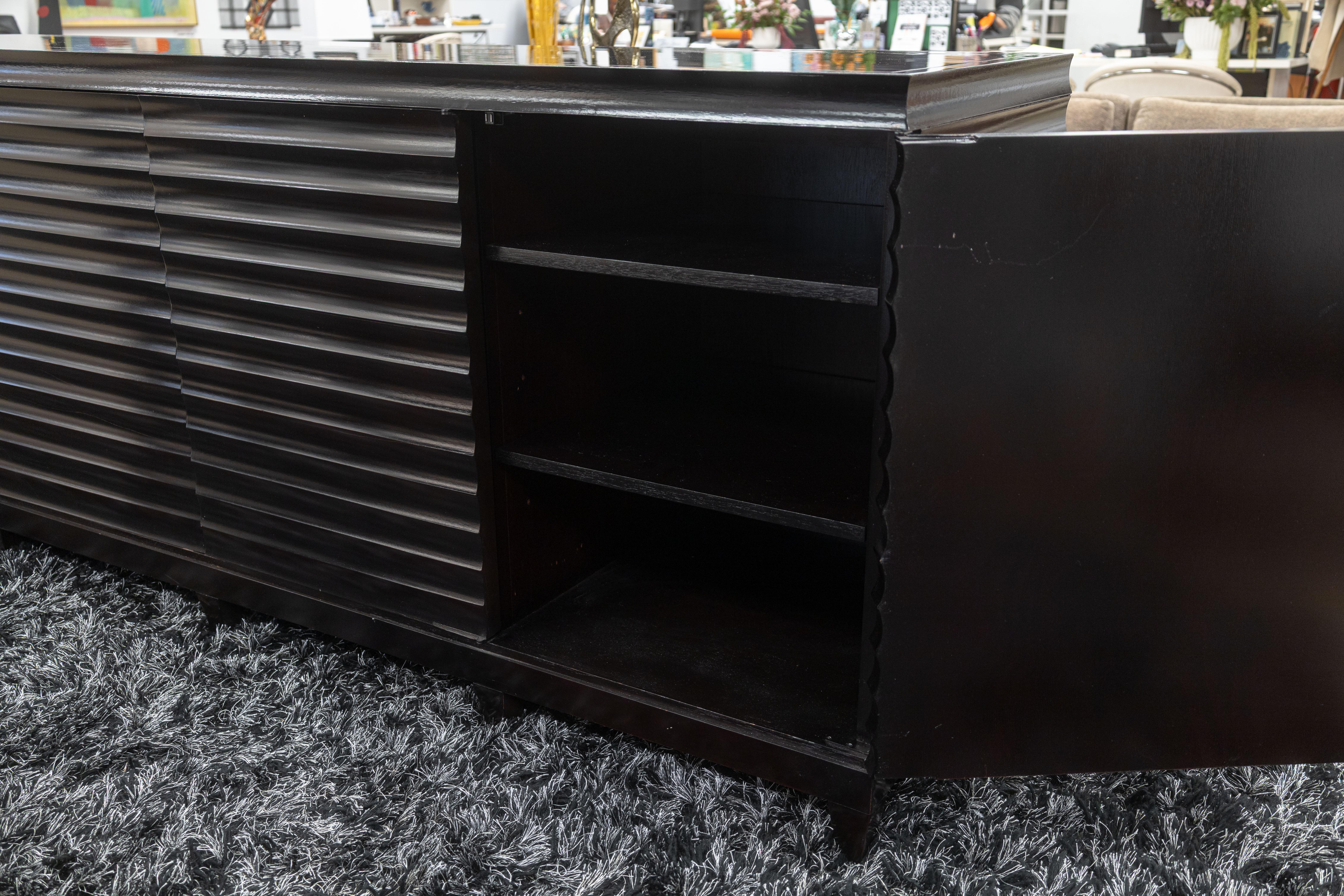Barbara Barry for Baker Modern Fluted Black Lacquered Sideboard Credenza For Sale 3