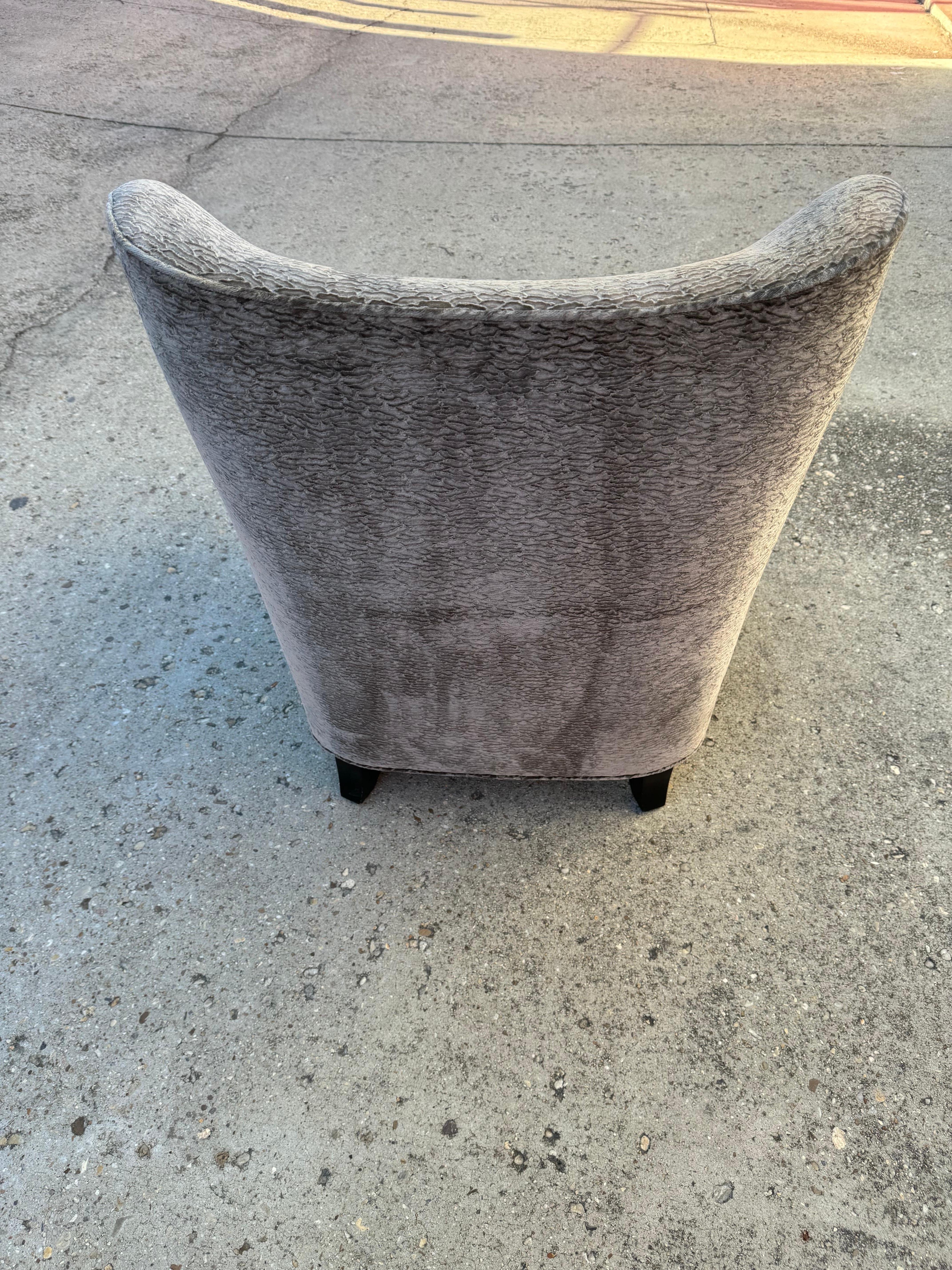 Barbara Barry for Baker Pair of Grey Chenille Slipper Chairs  For Sale 5