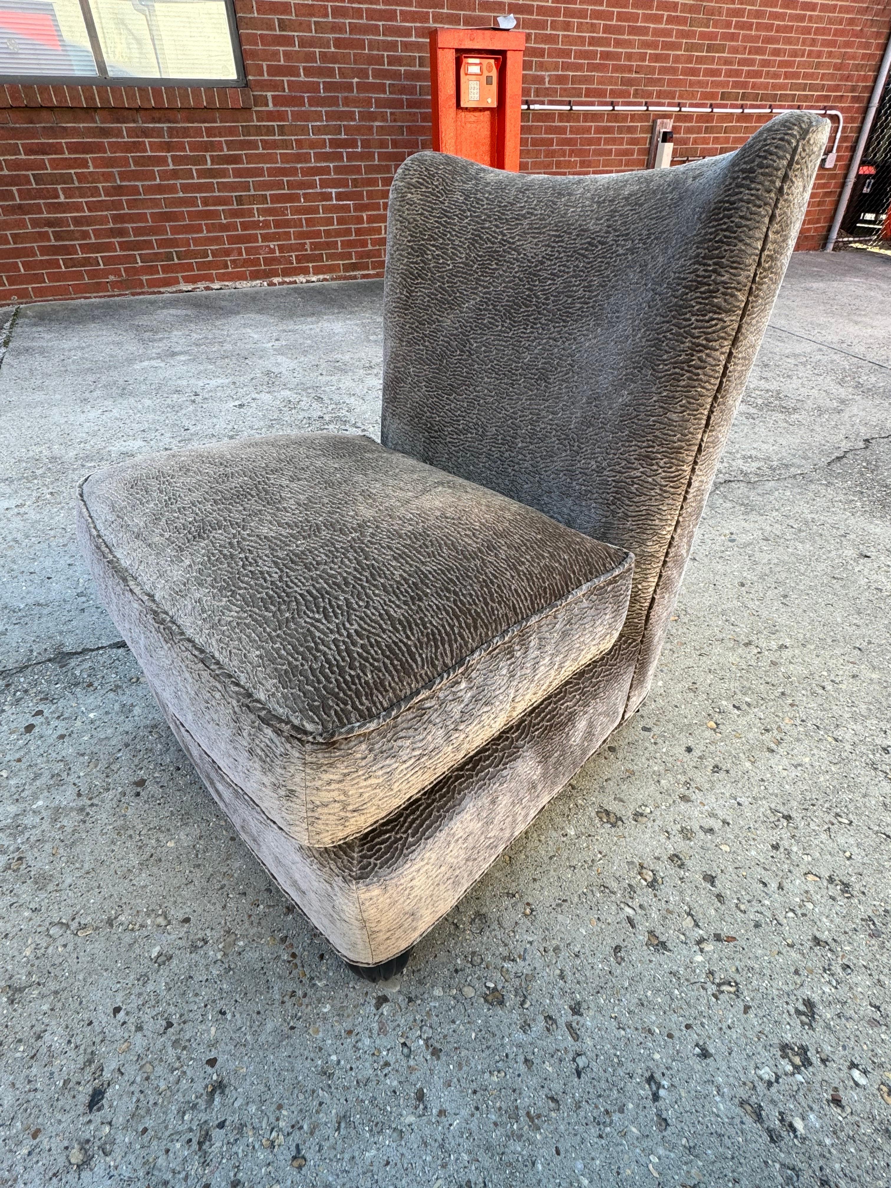Barbara Barry for Baker Pair of Grey Chenille Slipper Chairs  In Good Condition For Sale In Fort Washington, MD