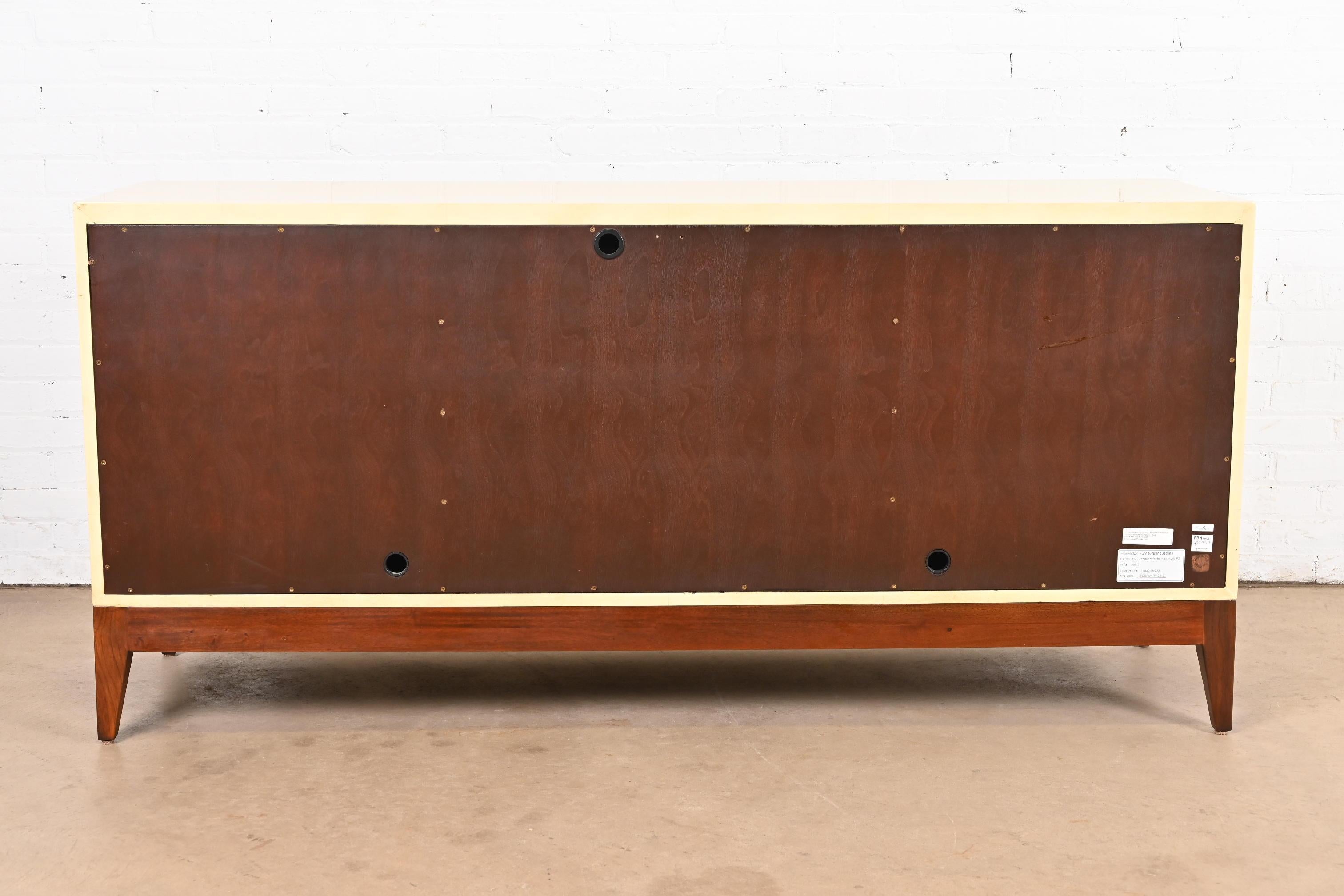 Barbara Barry for Henredon Modern Walnut and Cream Lacquered Sideboard Credenza For Sale 5