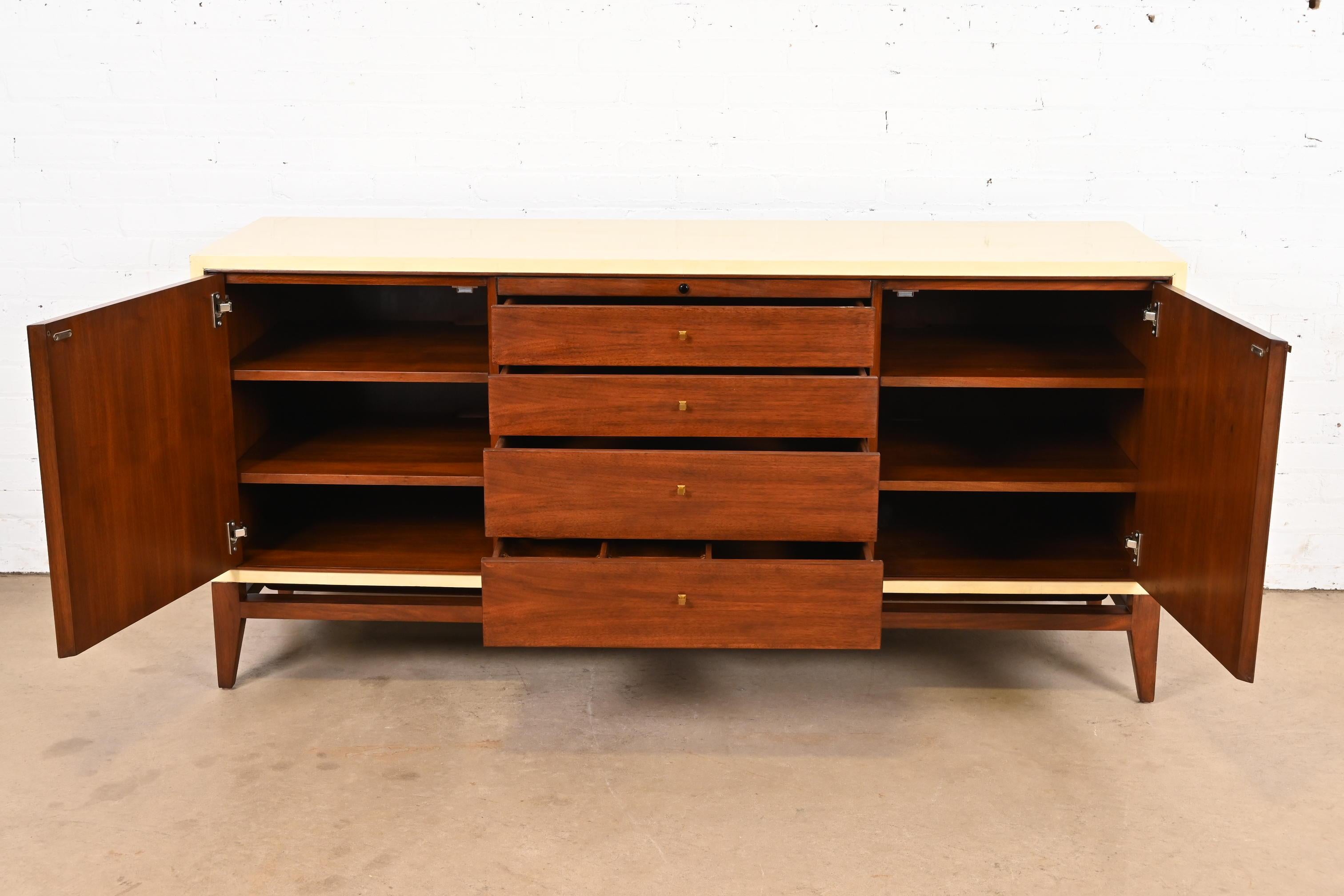 Contemporary Barbara Barry for Henredon Modern Walnut and Cream Lacquered Sideboard Credenza For Sale