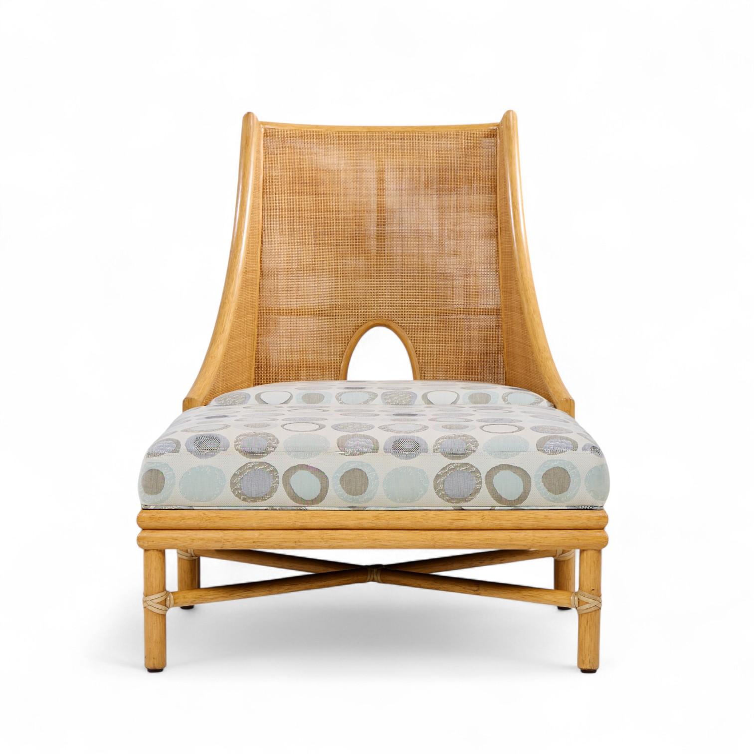 Barbara Barry para McGuire Tumbonas de caña - Pareja y otomana en Bueno estado para la venta en Franklin Park, IL