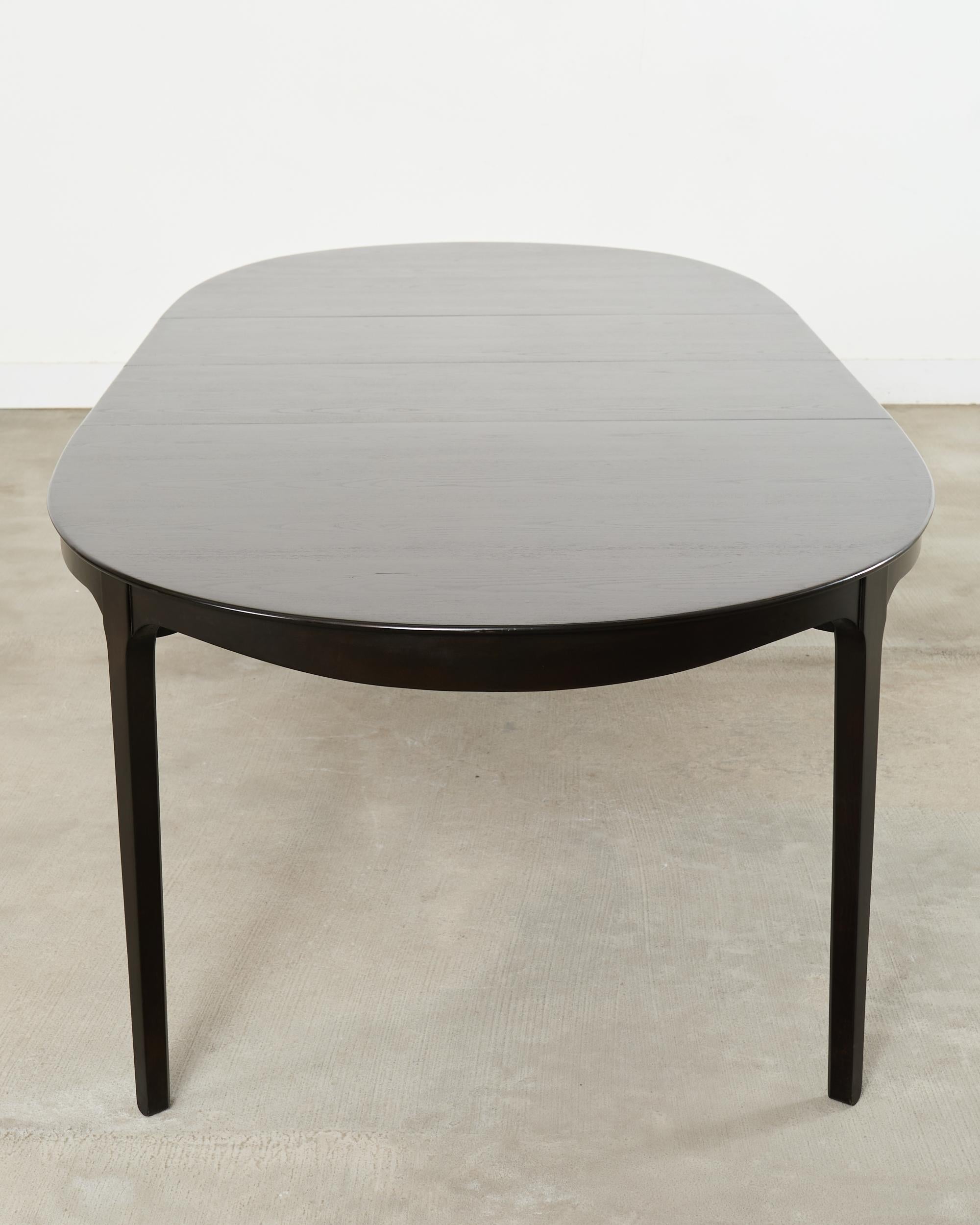 Barbara Barry para McGuire Mesa de Comedor Extensible Ovalada 9.5 Ft. en venta 9