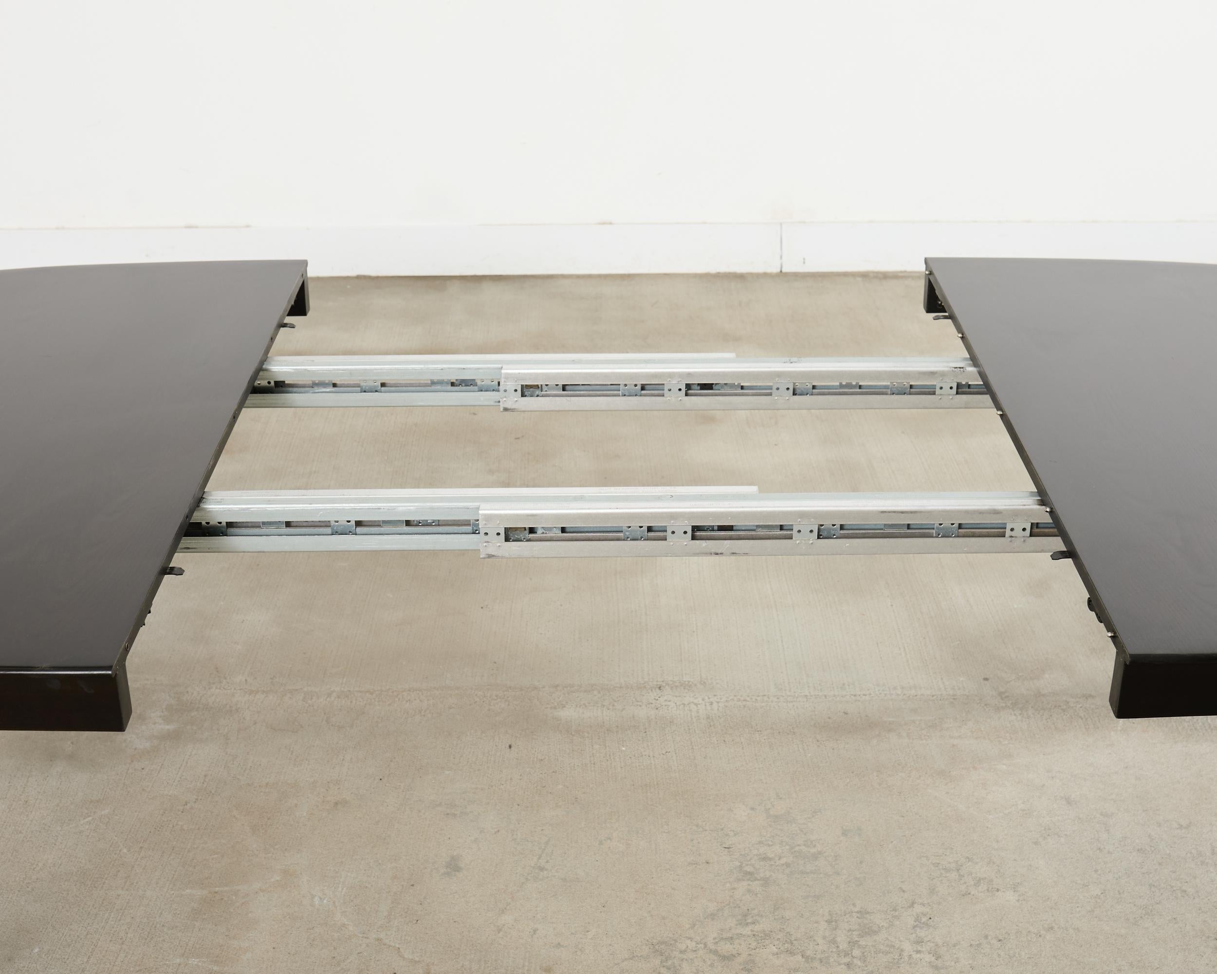 Barbara Barry para McGuire Mesa de Comedor Extensible Ovalada 9.5 Ft. en venta 11
