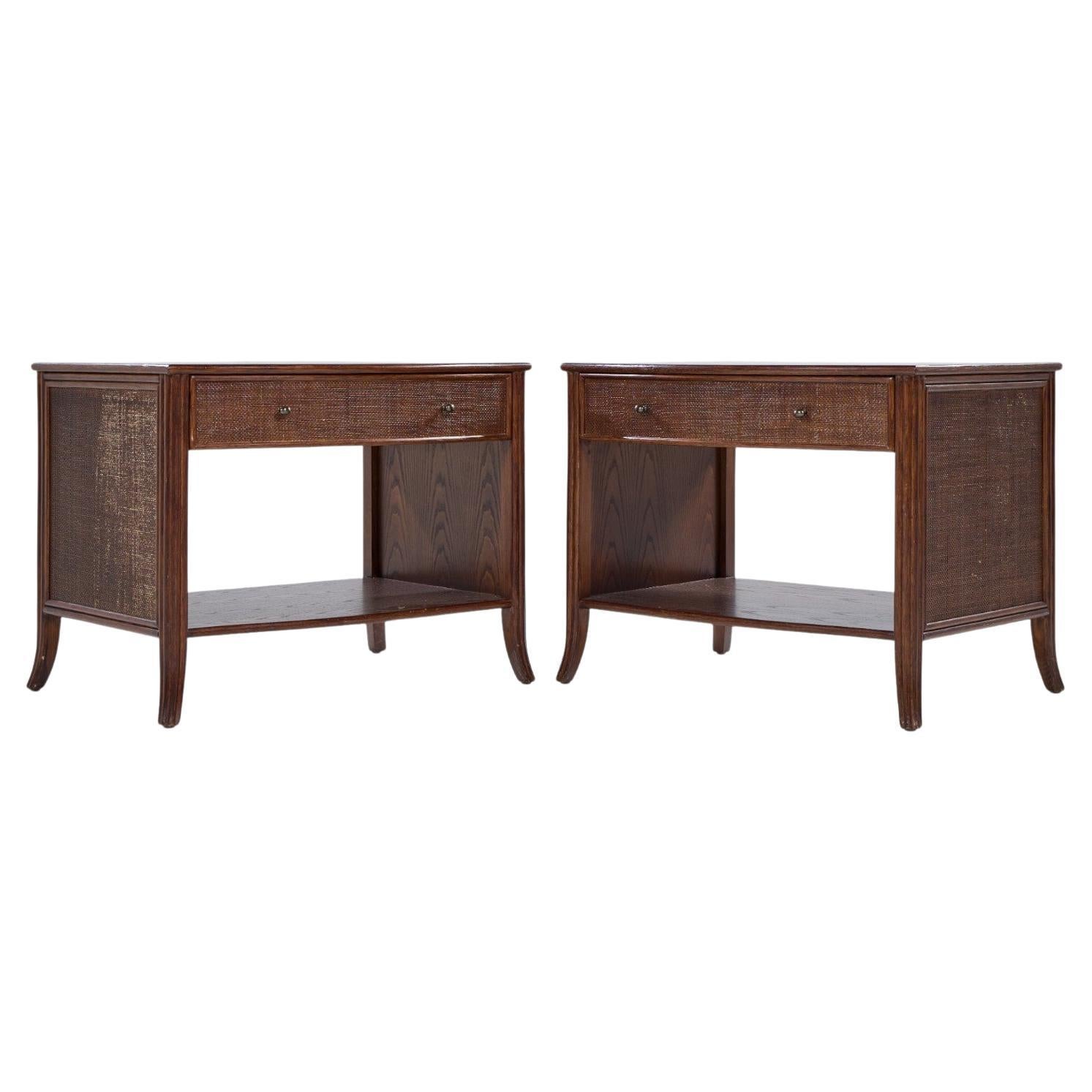 Barbara Barry pour McGuire Tables de nuit en rotin - Paire en vente