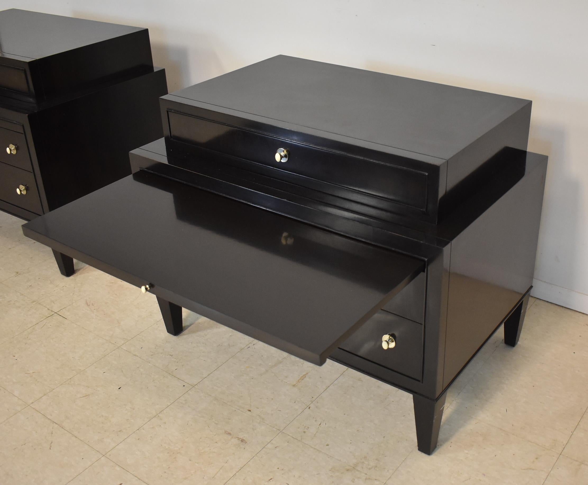 Modern Barbara Barry Tuxedo Pair Nightstands For Henredon