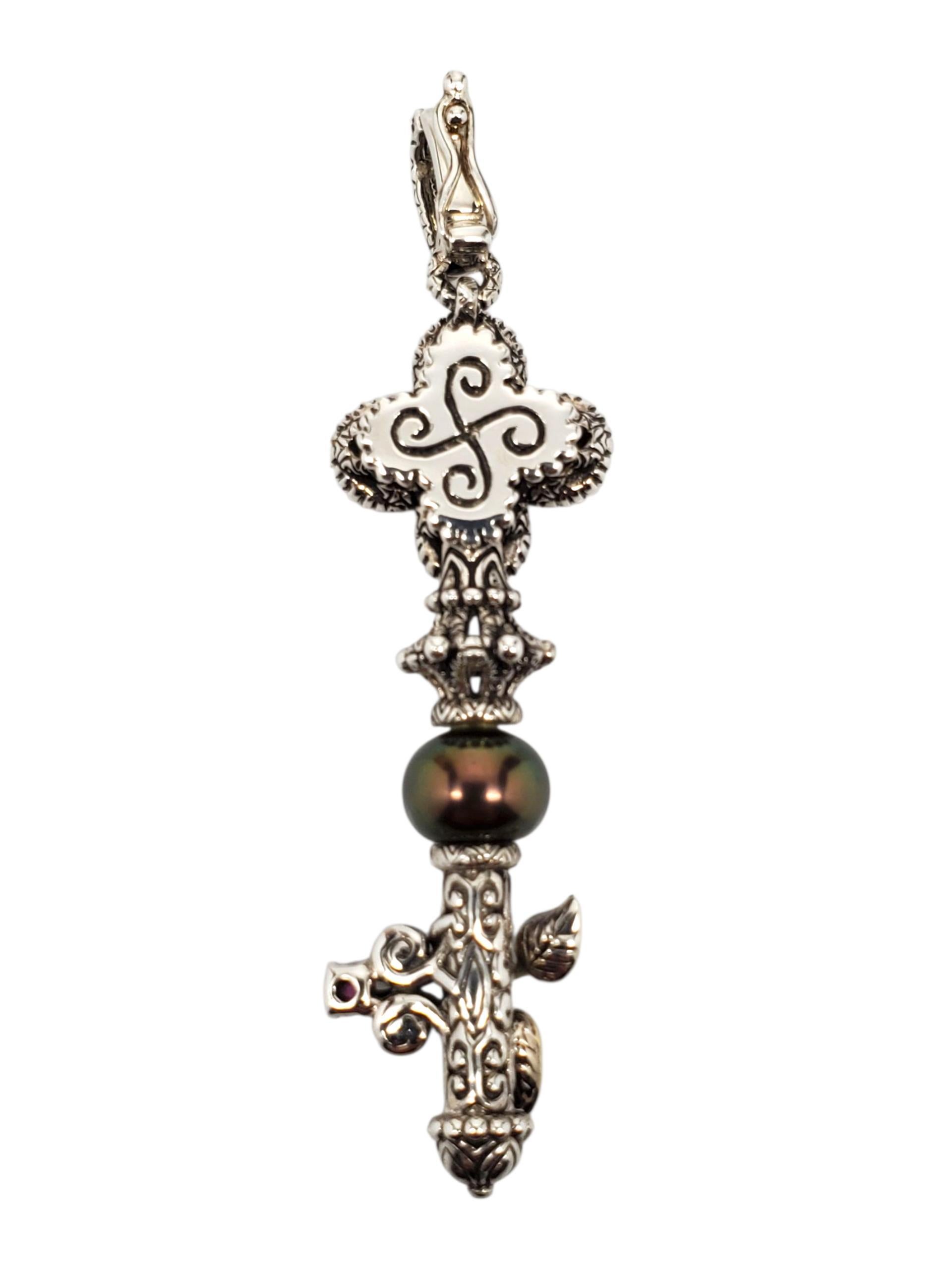 Ciondolo con chiave floreale in argento Sterling 18K di Barbara Bixby #23783 in vendita 4