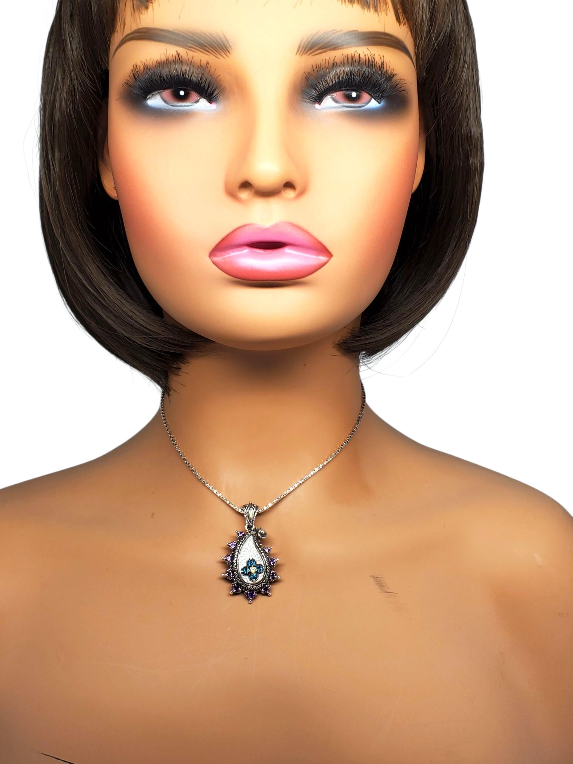 Ciondolo a goccia in argento sterling e oro 18 carati con topazio blu di Barbara Bixby #23782 in vendita 1