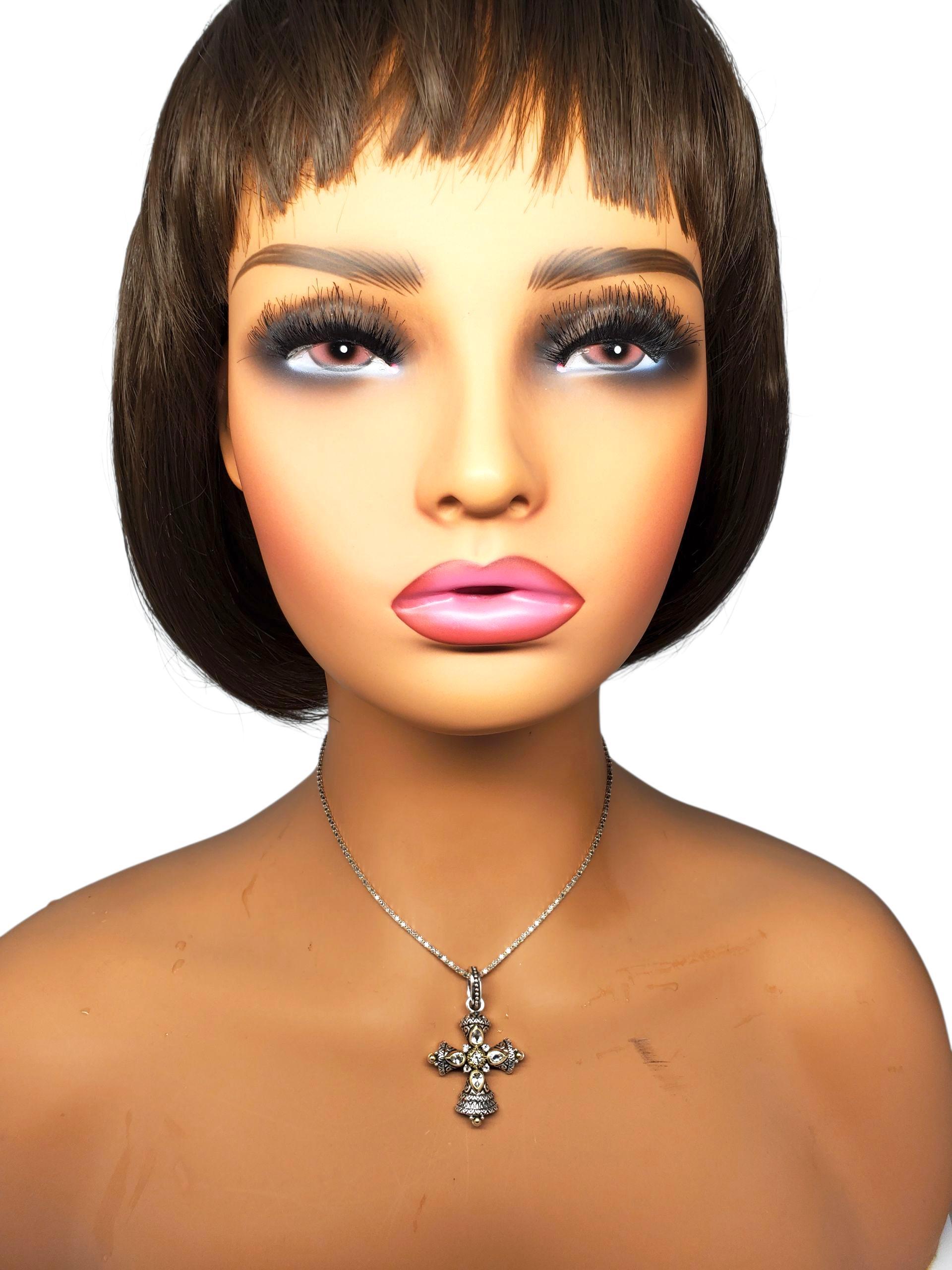 Contemporaneo Ciondolo con croce di topazio bianco in argento sterling 18 carati di Barbara Bixby #23785 in vendita