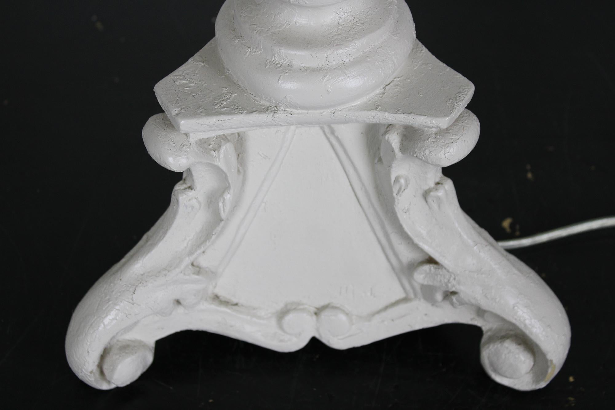 20th Century Barbara Cosgrove Vintage Baroque Altar Candlestick Table Lamp Chic White For Sale