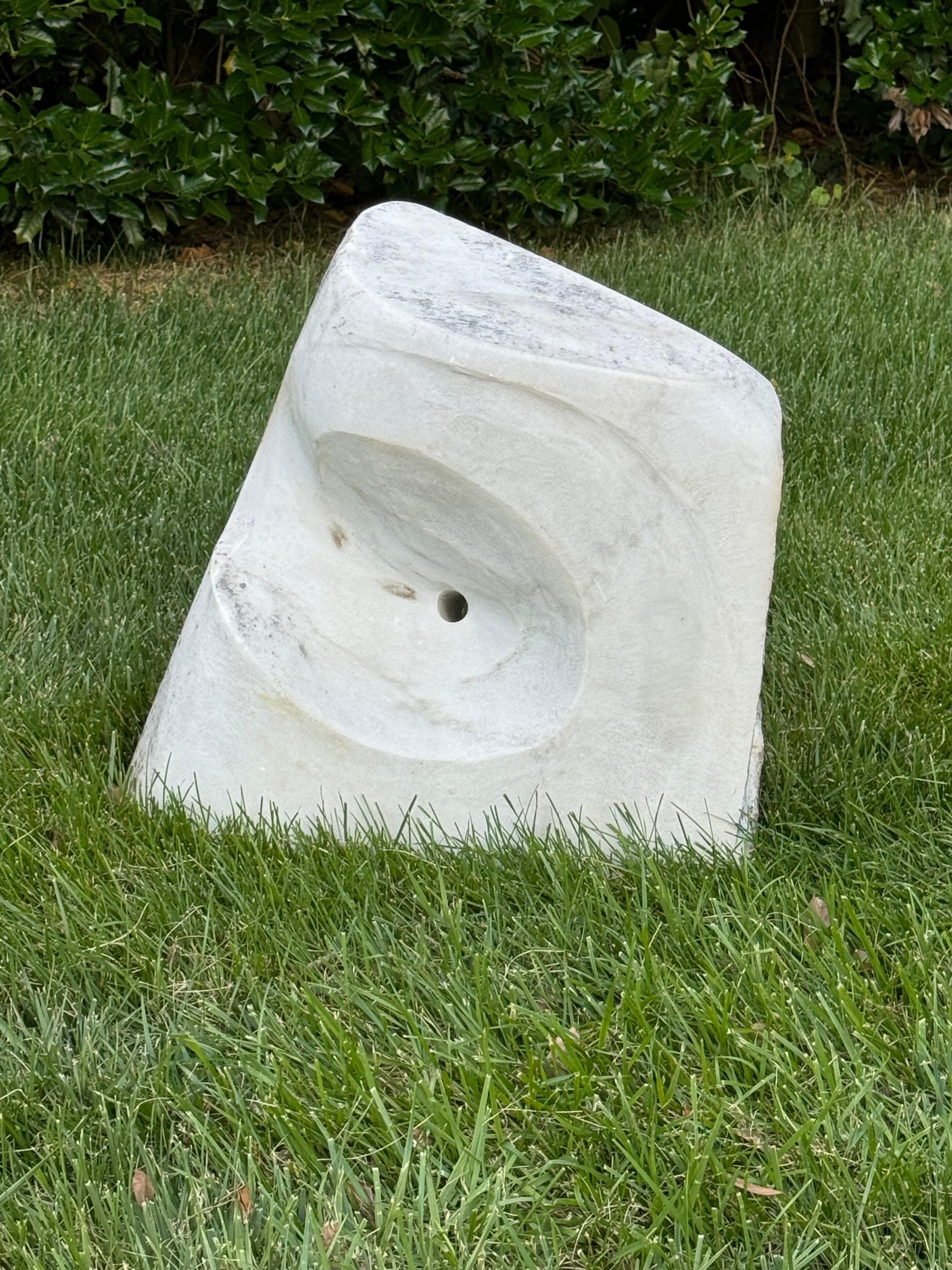 Barbara Hepworth Style Carved Marble Organic Abstract Garden or Yard Sculpture In Good Condition For Sale In St. Louis, MO