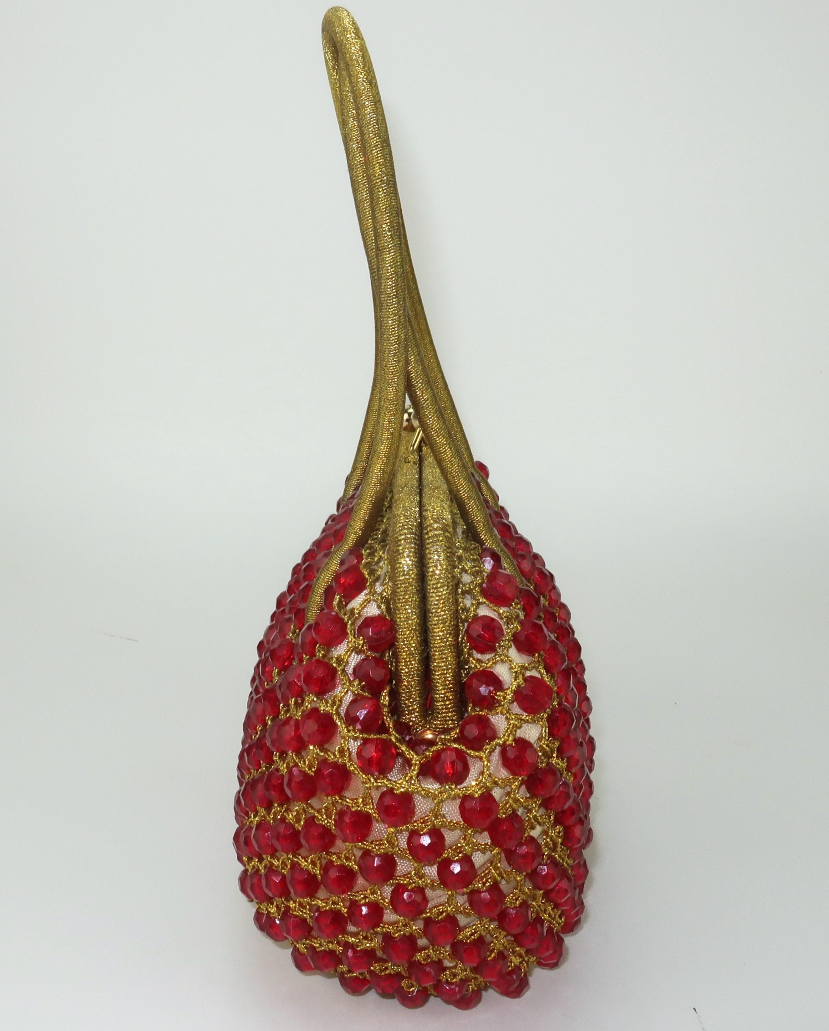Barbara Lee - Sac à main italien en crochet dor�é et perles rouge rubis, années 1960 4