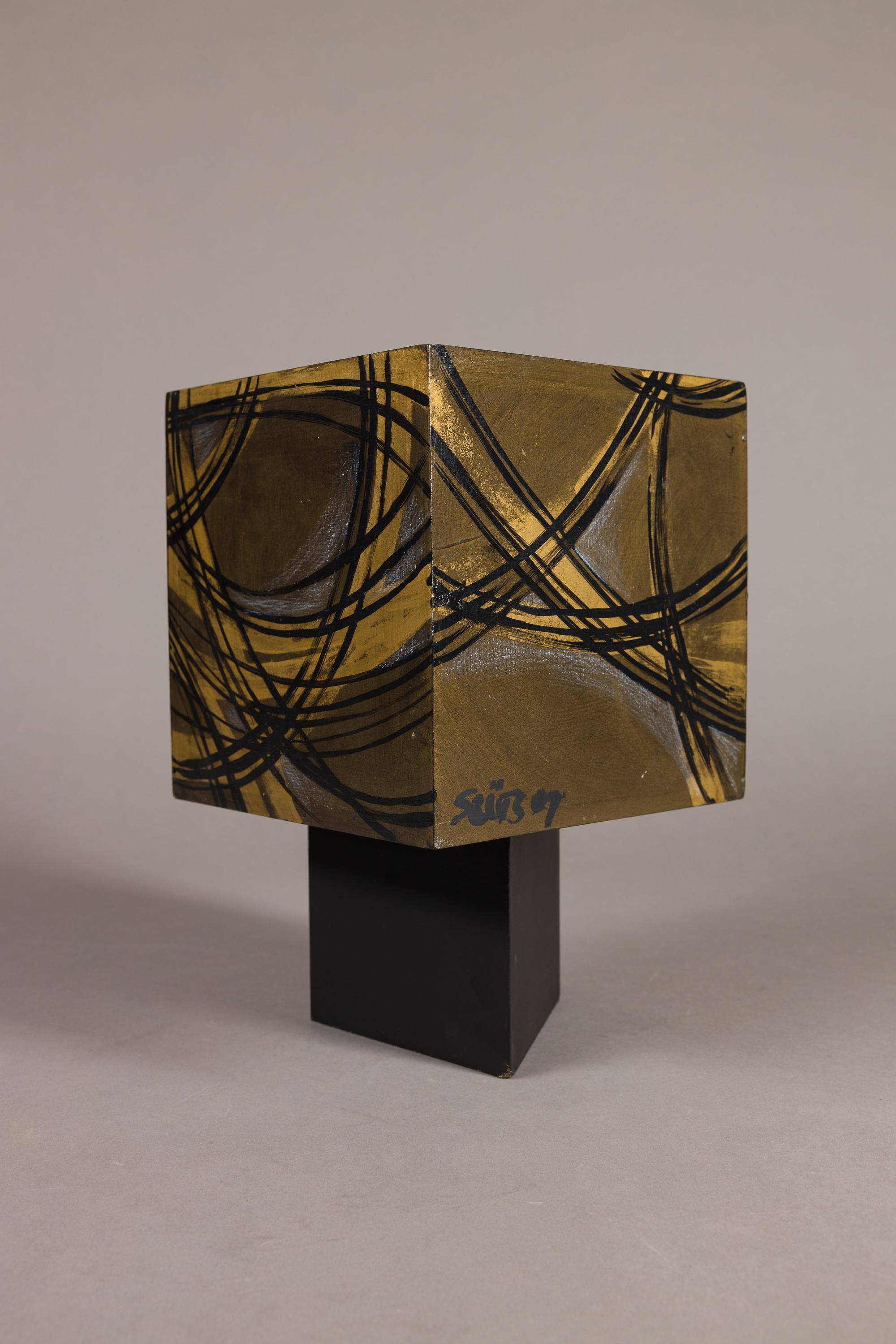 Barbara Szüts was born in Bad Bleiberg in Carinthia (AUSTRIA) in 1952. She studied painting with Carl Unger at the University of Applied Arts in Vienna from 1974 to 1980. From 1986 to 2010, the artist lived in Germany, first in Hamburg and then in