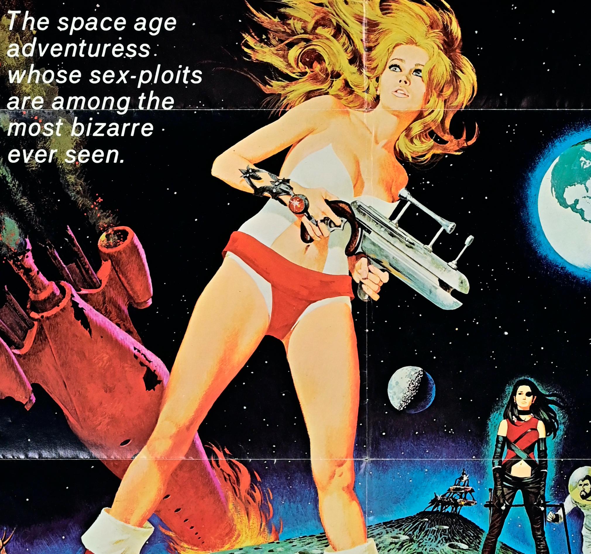 Italienisch 2-Fogli (39 × 55 in.), Paramount.
Regie: Roger Vadim, in den Hauptrollen Jane Fonda, John Phillip Law, Ugo Tognazzi.

Berühmtes Sci-Fi-Pop-Art-Kunstwerk mit Barbarella im Weltraum mit Laserpistole und exotischen Figuren.

Gefaltet.