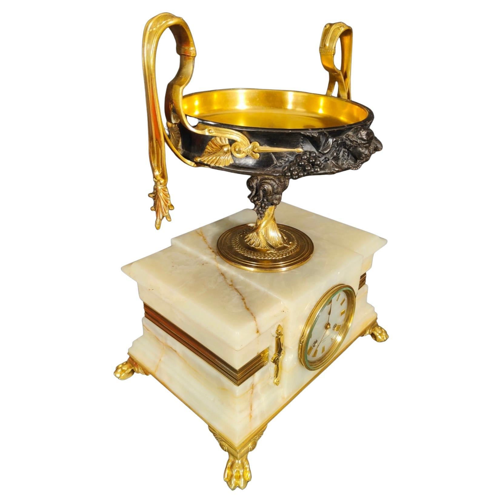 Horloge Barbedienne Art Nouveau en onyx, XIXe siècle en vente