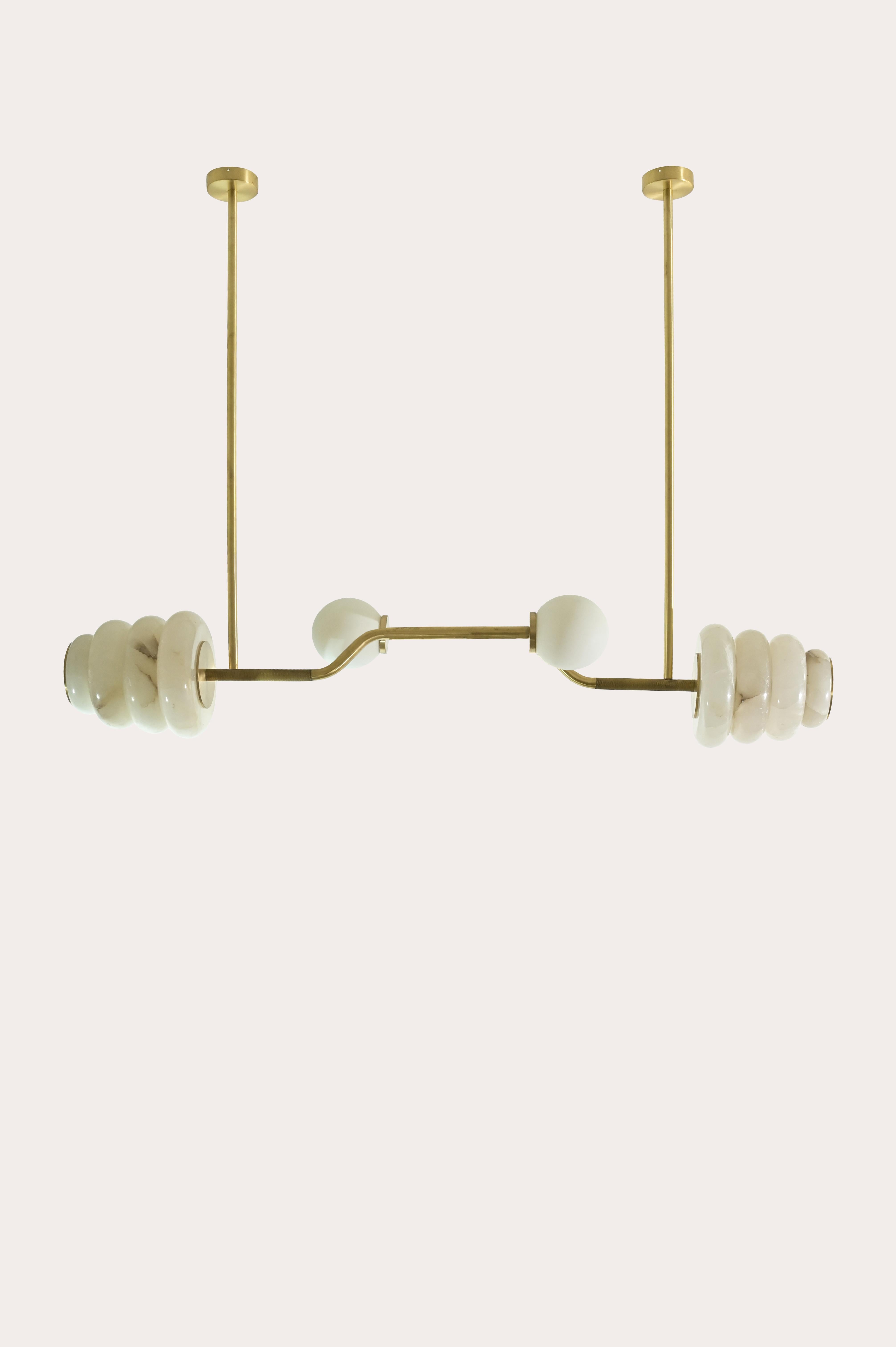 Ti presentiamo il lampadario Barbell di Nama Home: un mix perfetto di forza e raffinatezza! Questa lussuosa lampada da pranzo si ispira al classico manubrio, trasformando senza sforzo il tuo spazio in un elegante allenamento per gli occhi.