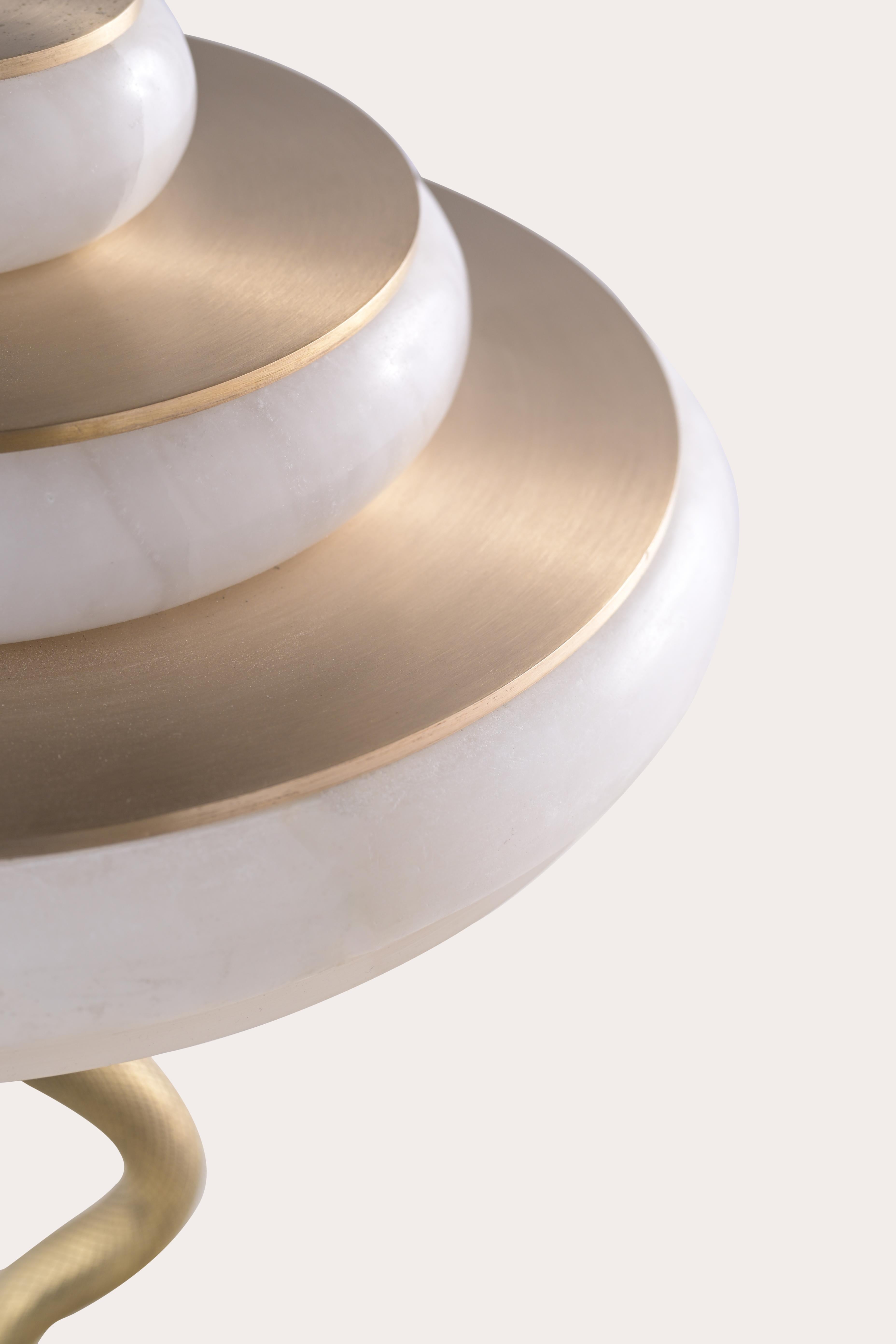 Buriné Lampe à poser portable Barbell par Studio Namit Khanna en vente