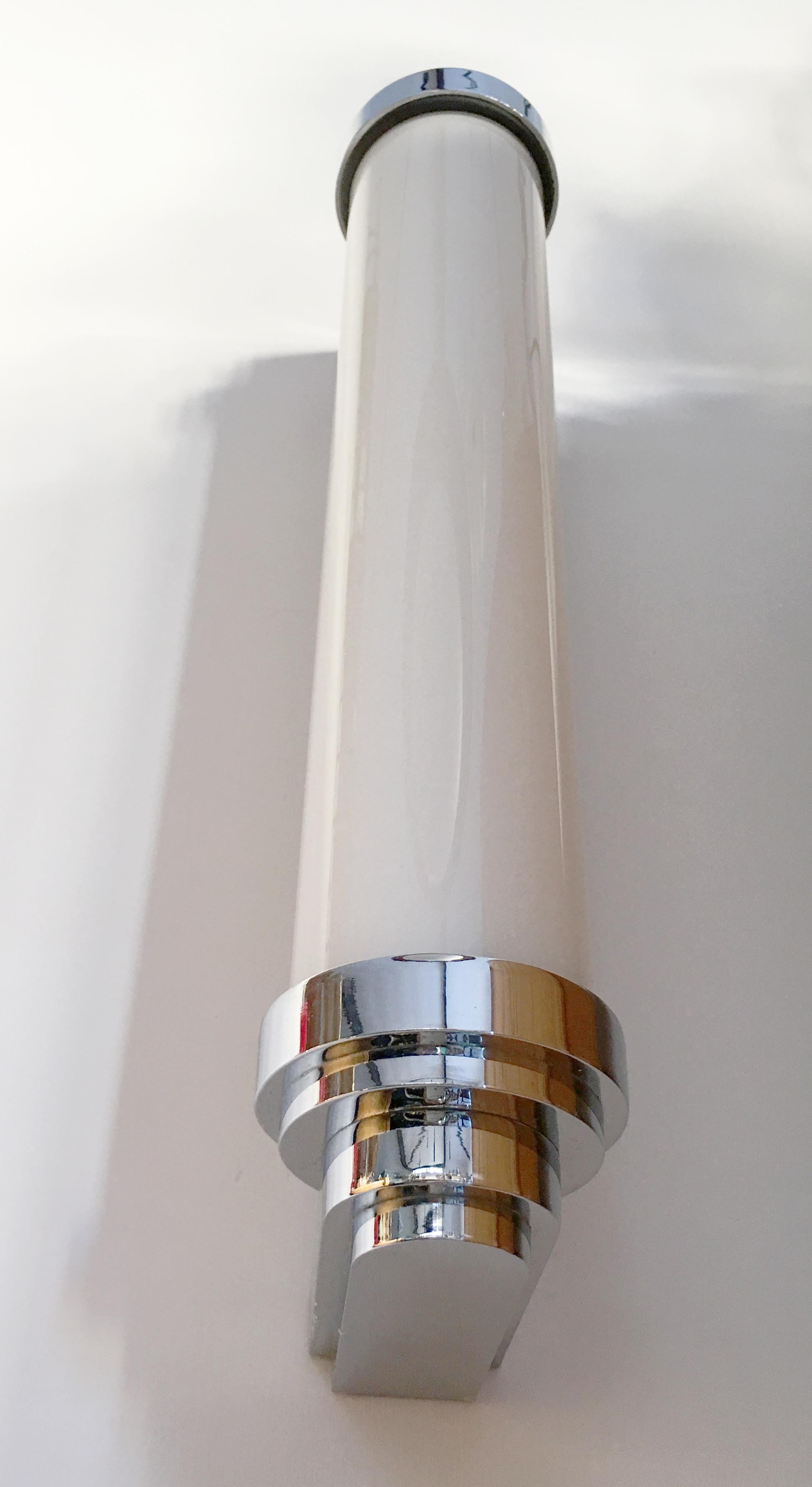 Mid-20th Century Barber French Wall Lamp or Light in Polished Metal Cylindrical White Lamp, 1930s For Sale