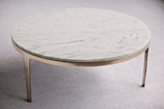 Tavolino rotondo Barbera 'Bronze', base moderna in bronzo massiccio con piano in pietra