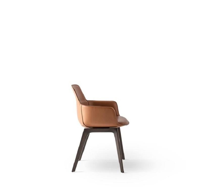 Barbican Armchair in Natural Hide Leather by Rodolfo Dordoni
Expert-crafted in Italy exclusively by Molteni&C

The Barbican armchair by architect and designer Rodolfo Dordoni combines simplicity, style and comfort into one highly versatile chair