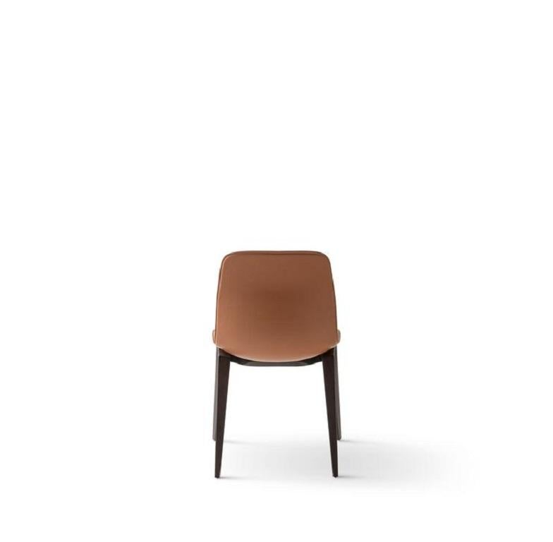 Modern Chair in Natural Hide Leather Molteni&C by Rodolfo Dordoni - made in Italy For Sale