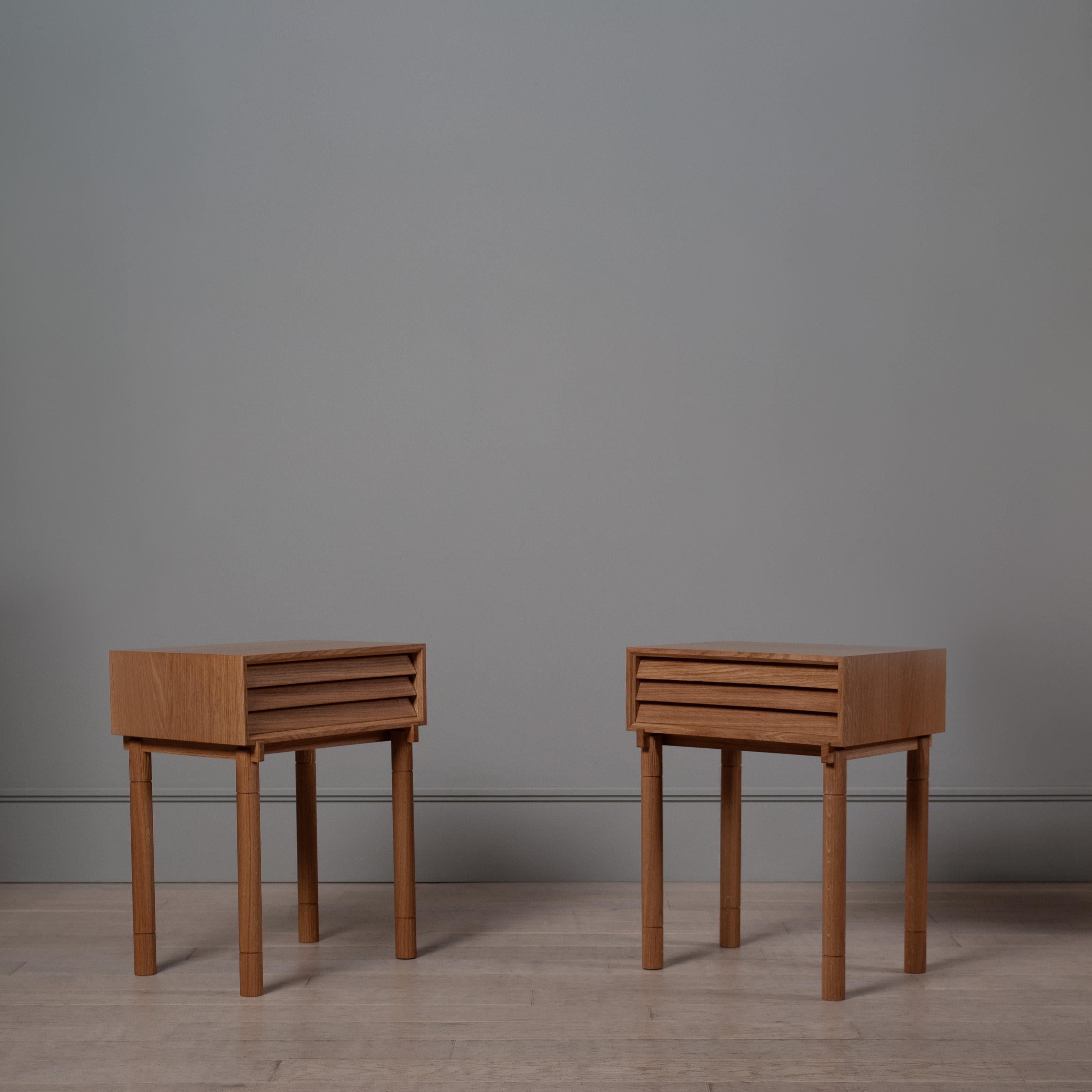 Paire de tables de nuit Barbican en vente 2