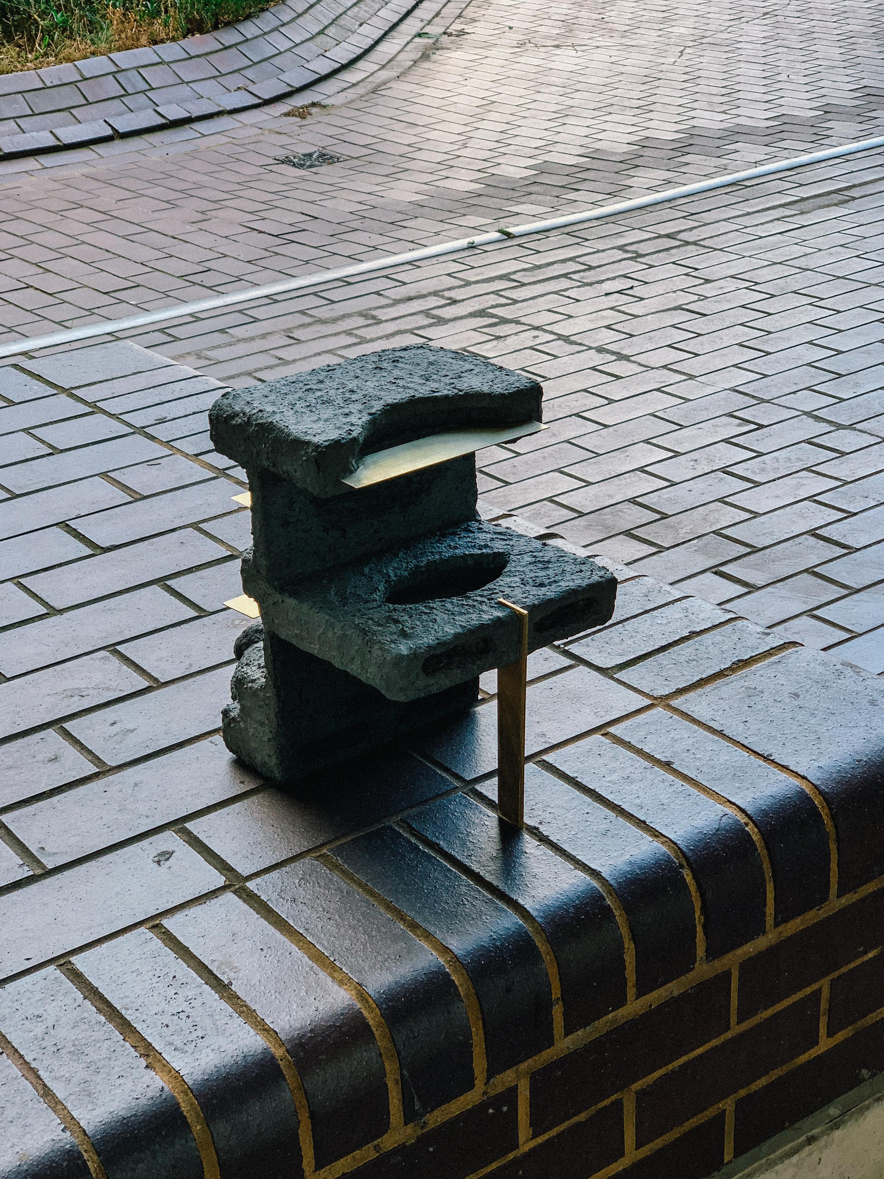 Autre Table d'appoint Barbican n°3 par un espace en vente