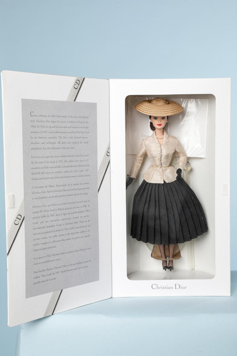 Encyclopedie Verpersoonlijking zuiger Barbie Collector "Christian Dior Paris" For Sale at 1stDibs