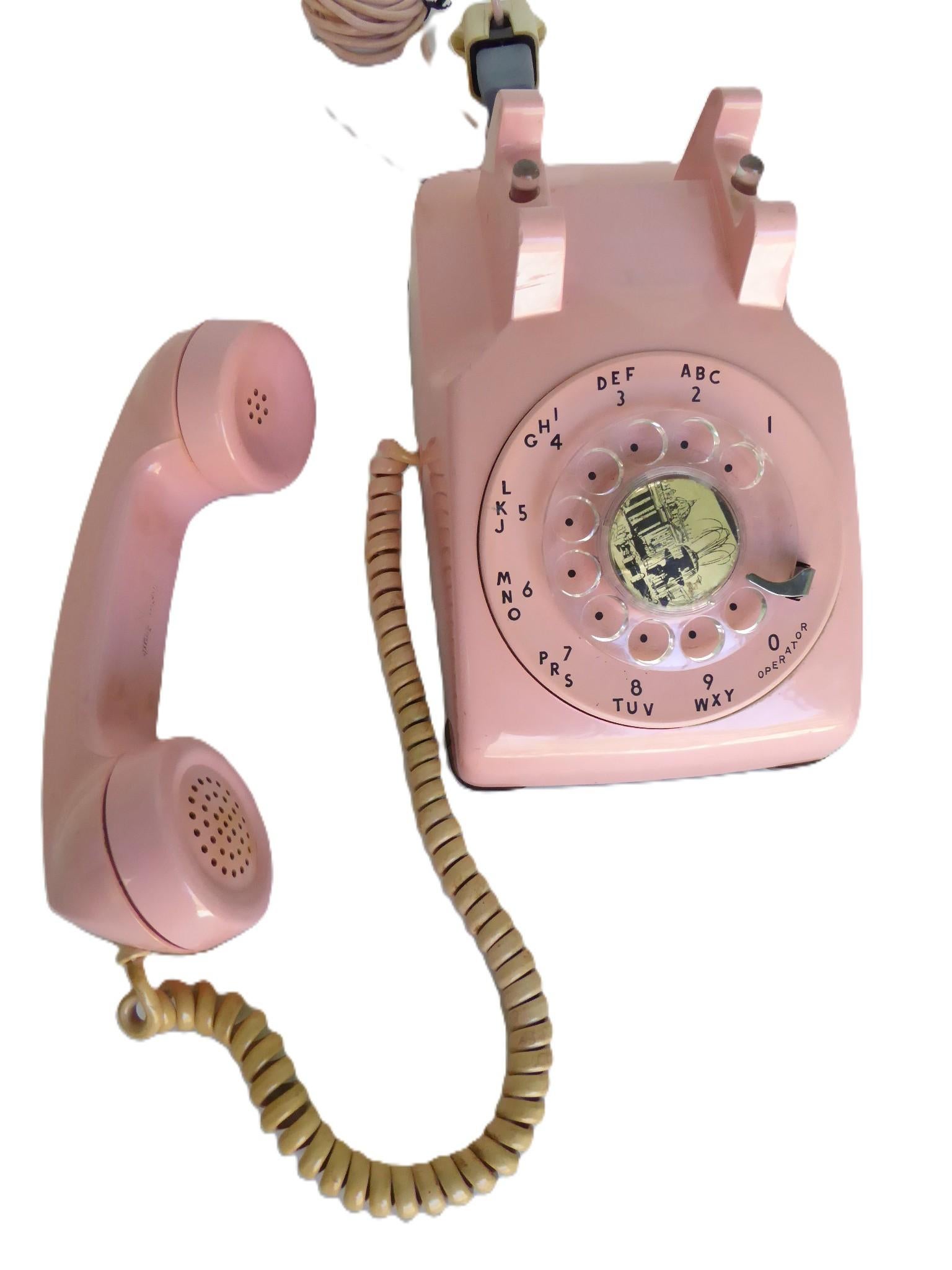 Barbie Rosa Teléfono de sobremesa giratorio Bell System tipo 500 Western Electric 1981 en Bueno estado para la venta en Miami, FL