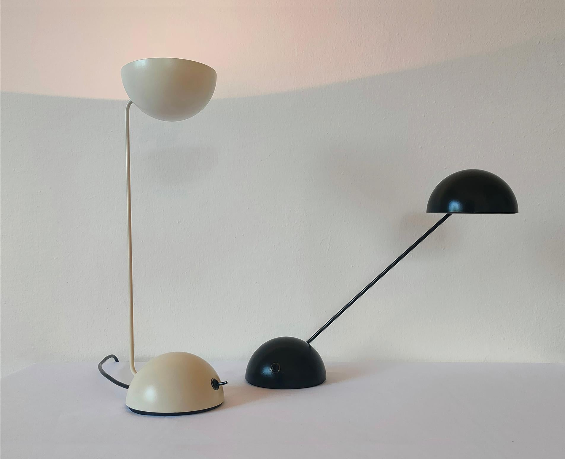 Postmoderne Barbieri & Maniarelli ensemble de deux lampes de table Minikini par Tronconi, années 1980, Italie en vente