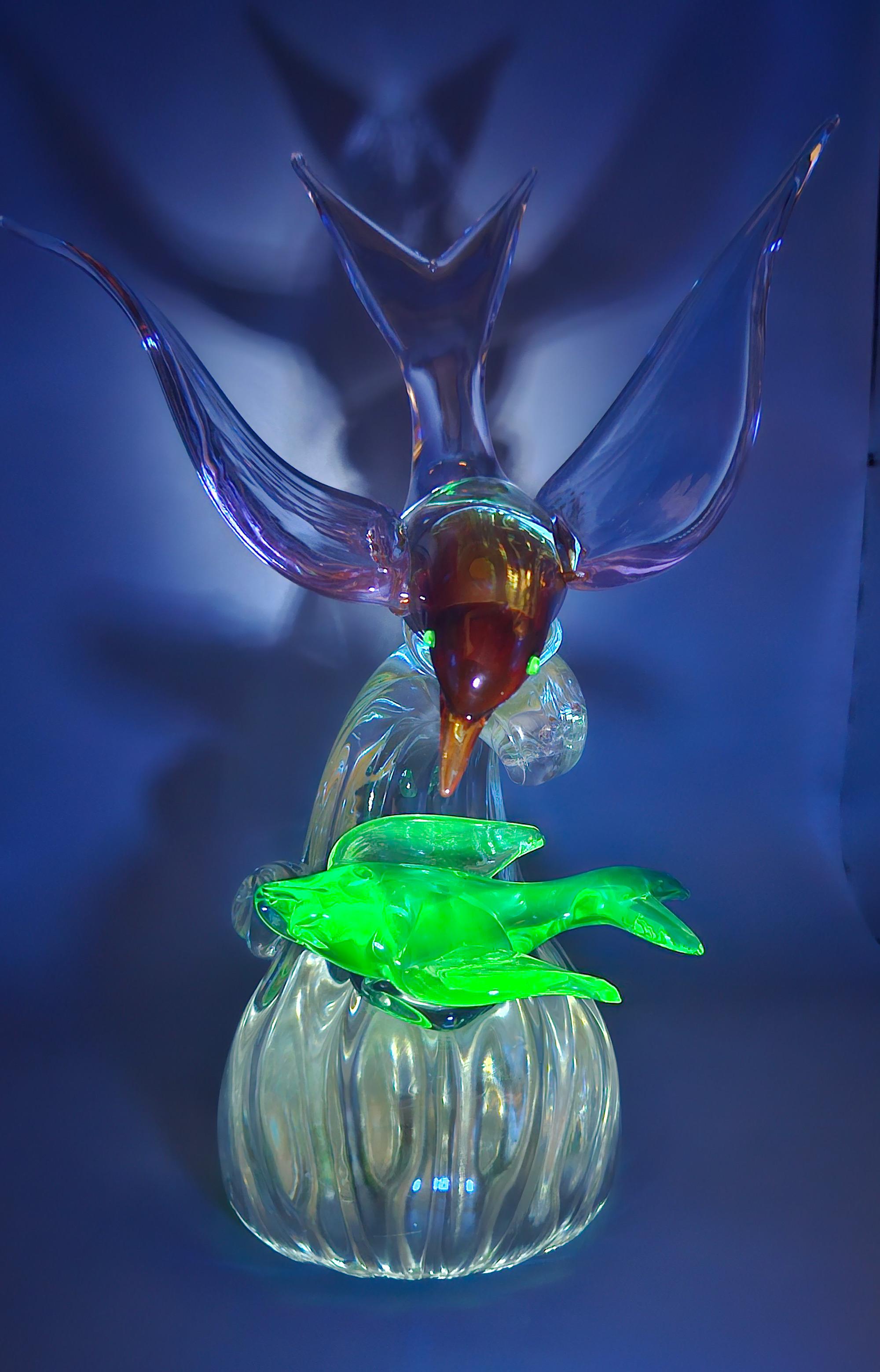 Verre Mouette avec poisson en verre alexandrite et uranium de Murano, Barbini pour Salviati, années 1950 en vente