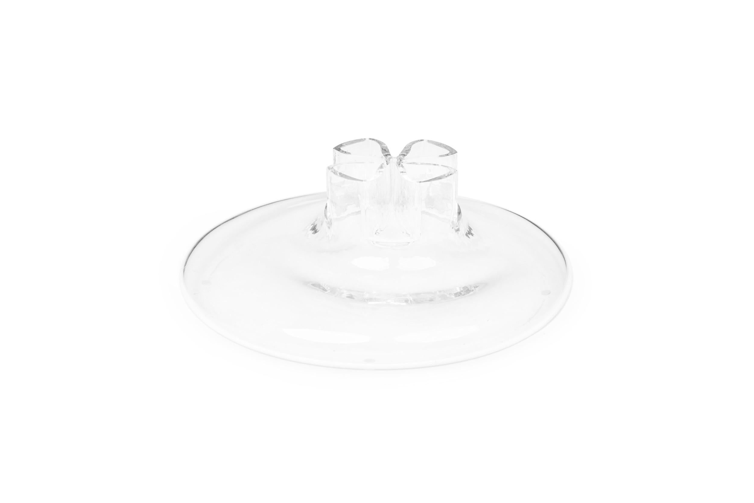 Barbini Italian Mid-Century Four Leaf Clover Murano Glass Flower Vase In Good Condition For Sale In Queens, NY