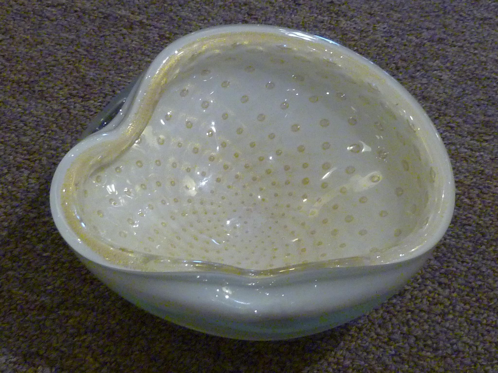 Barbini Mid-Century Modern Murano Vessel with Gold Inclusions, Italy, 1950s 2
