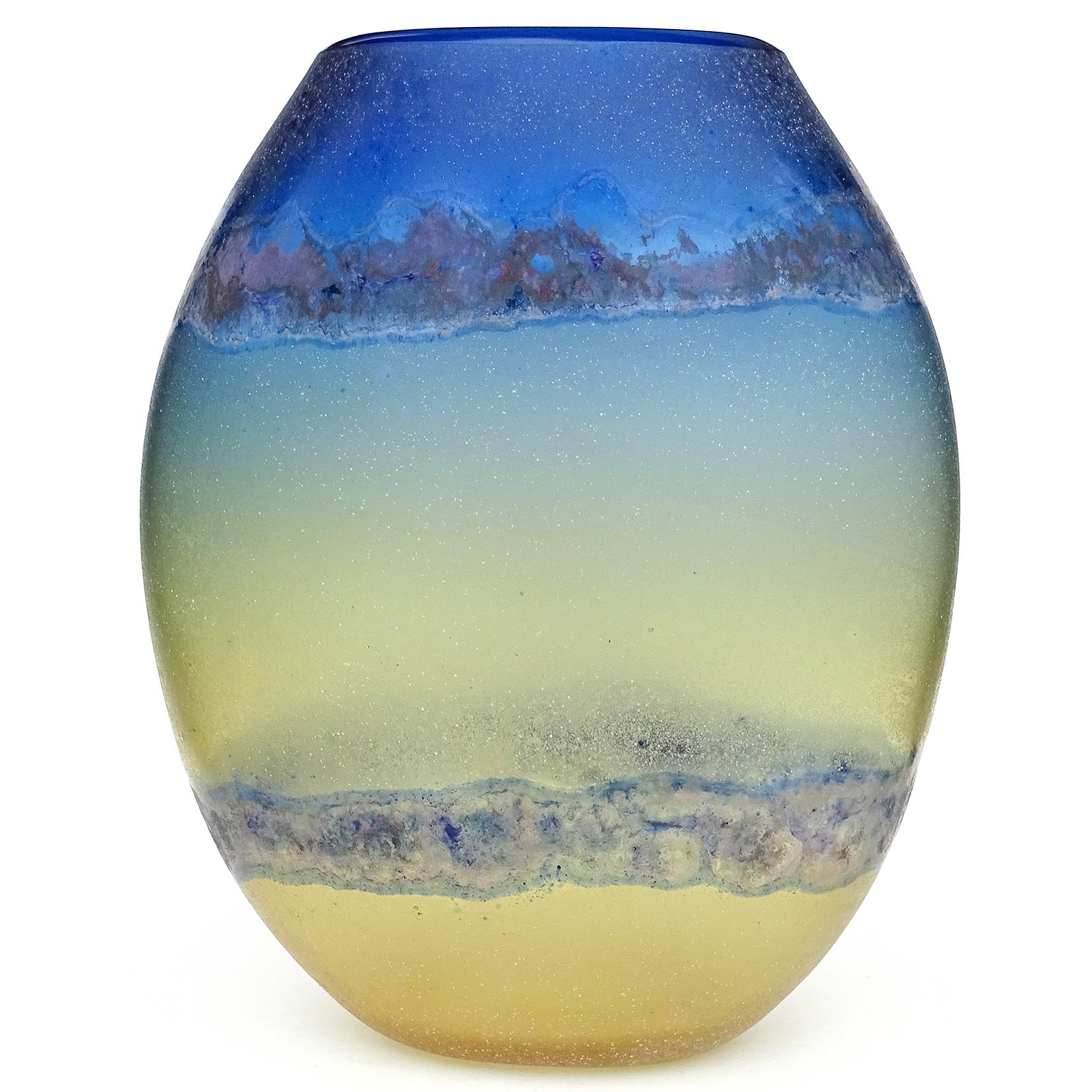 Mid-Century Modern Barbini Murano Abstract Design Scavo Texture Italian Art Glass Flower Vase