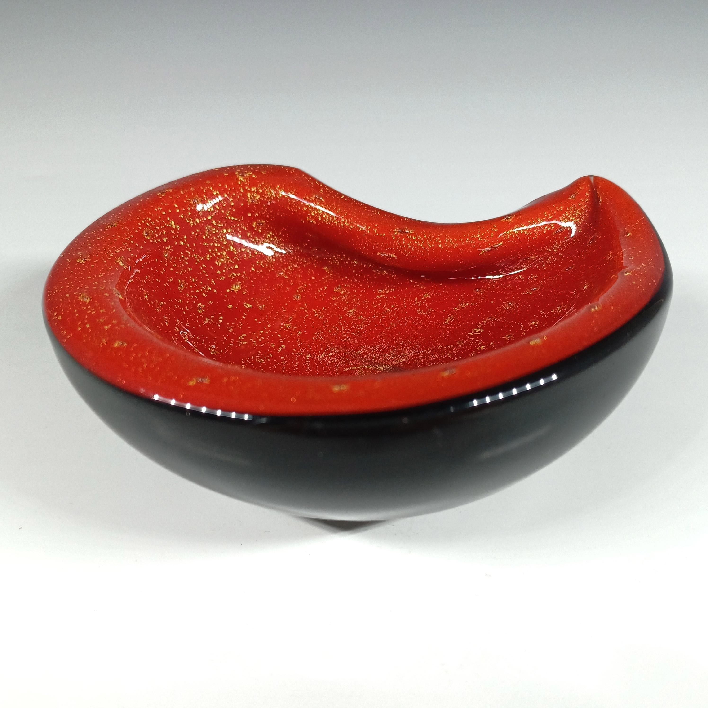 Mid-Century Modern Barbini Murano Biomorphic Red & Black Glass Gold Leaf Bowl For Sale