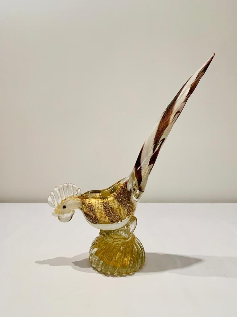 Mid-Century Modern Barbini Murano glass bicolor circa 1950 with gold cock. For Sale